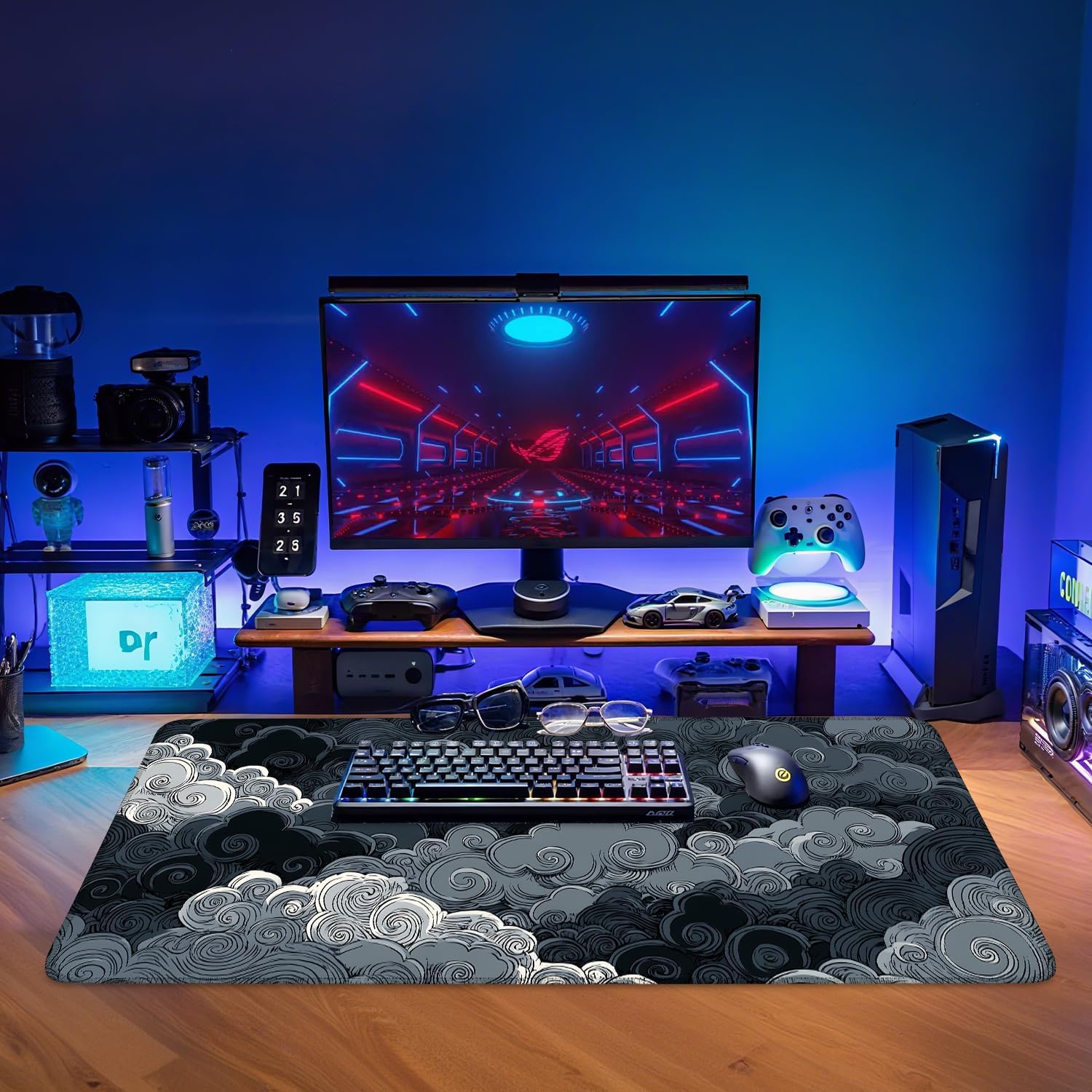 Clouds Extended Gaming Mouse Pad 35.4 x 15.7 Inch – Elegant Desk Mat for Gaming, Office, and Study with Non-Slip Rubber Base