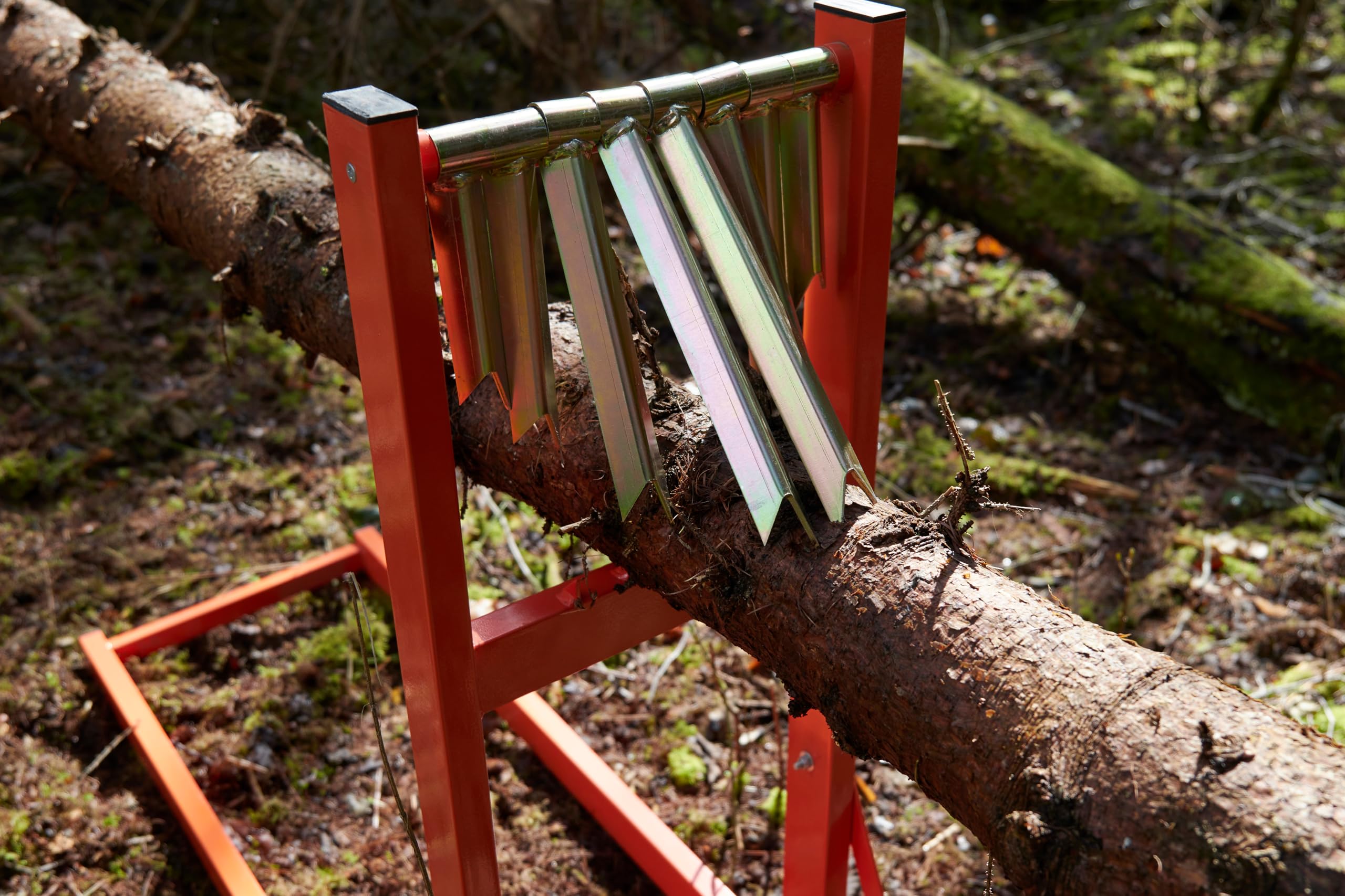 P. Lindberg Sägegestell zum Schneiden von Brennholz, Holzhalter aus Metall | Sägebock für Kettensägenarbeiten, Holzschnittstütze, Brennholzständer,Holzspaltständer,Holzhalter für Stämme bis zu 4 m Länge