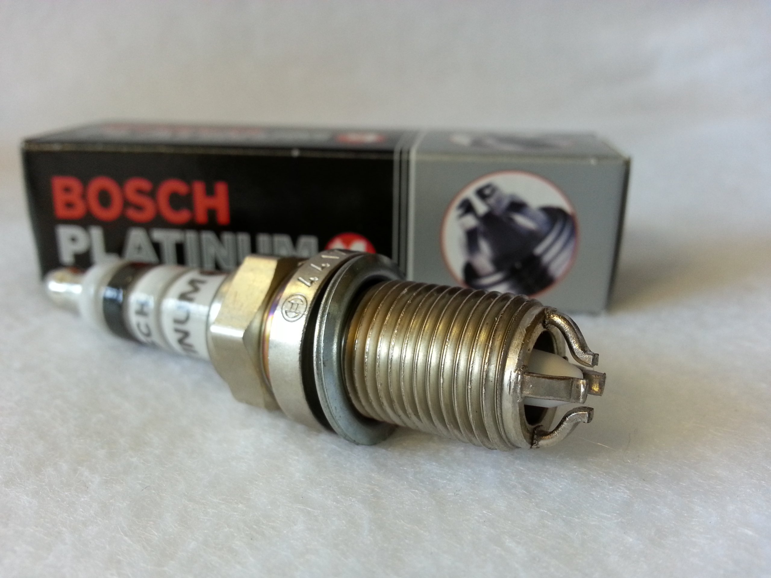 Amazon.com: BMW Spark Plugs Plug Set Platinum Bosch OEM 4 4