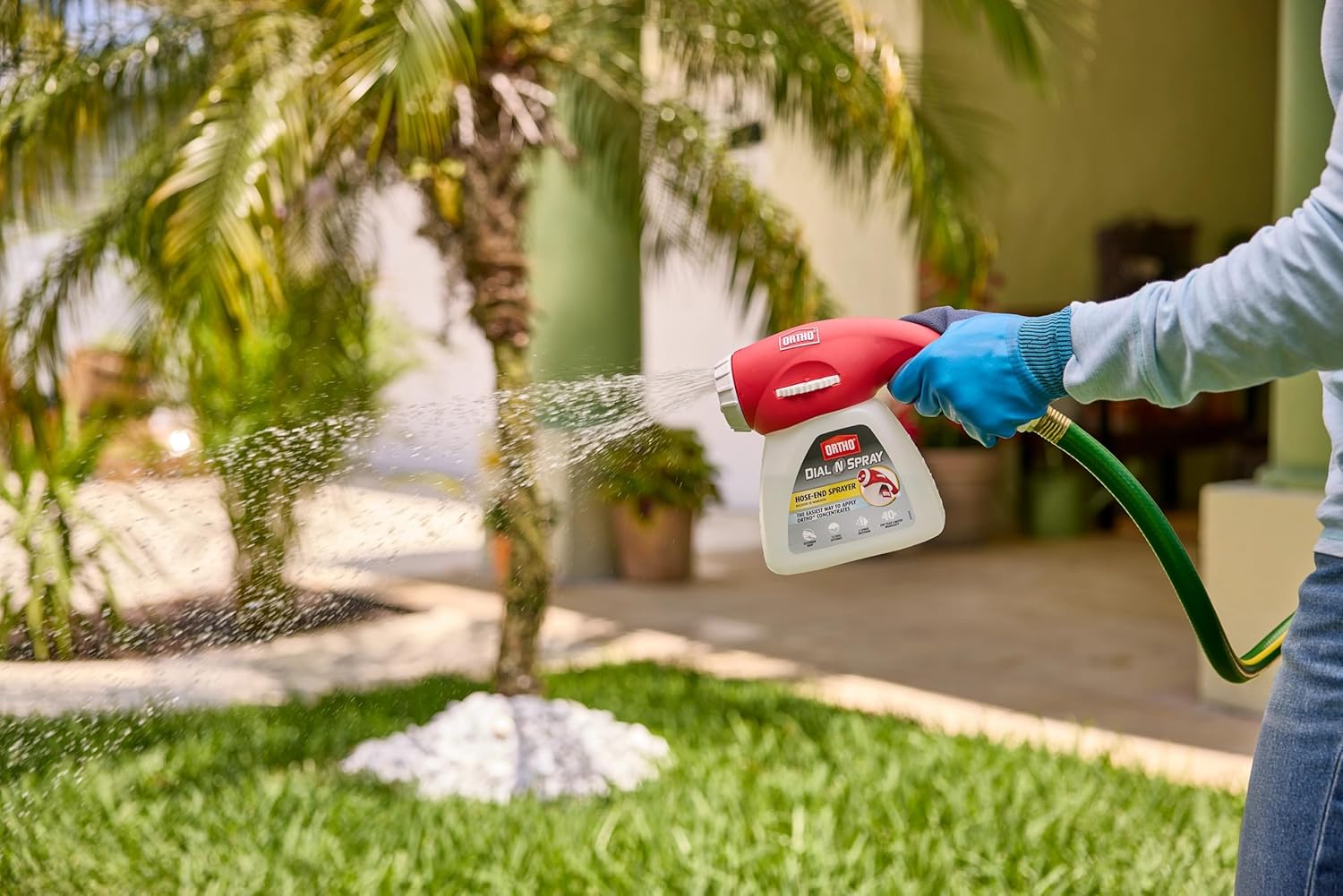 Ortho WeedClear Lawn Weed Killer Concentrate 32 oz. with Dial N Spray Hose-End Sprayer, Kills Crabgrass, Dandelion, Clover and Chickweed