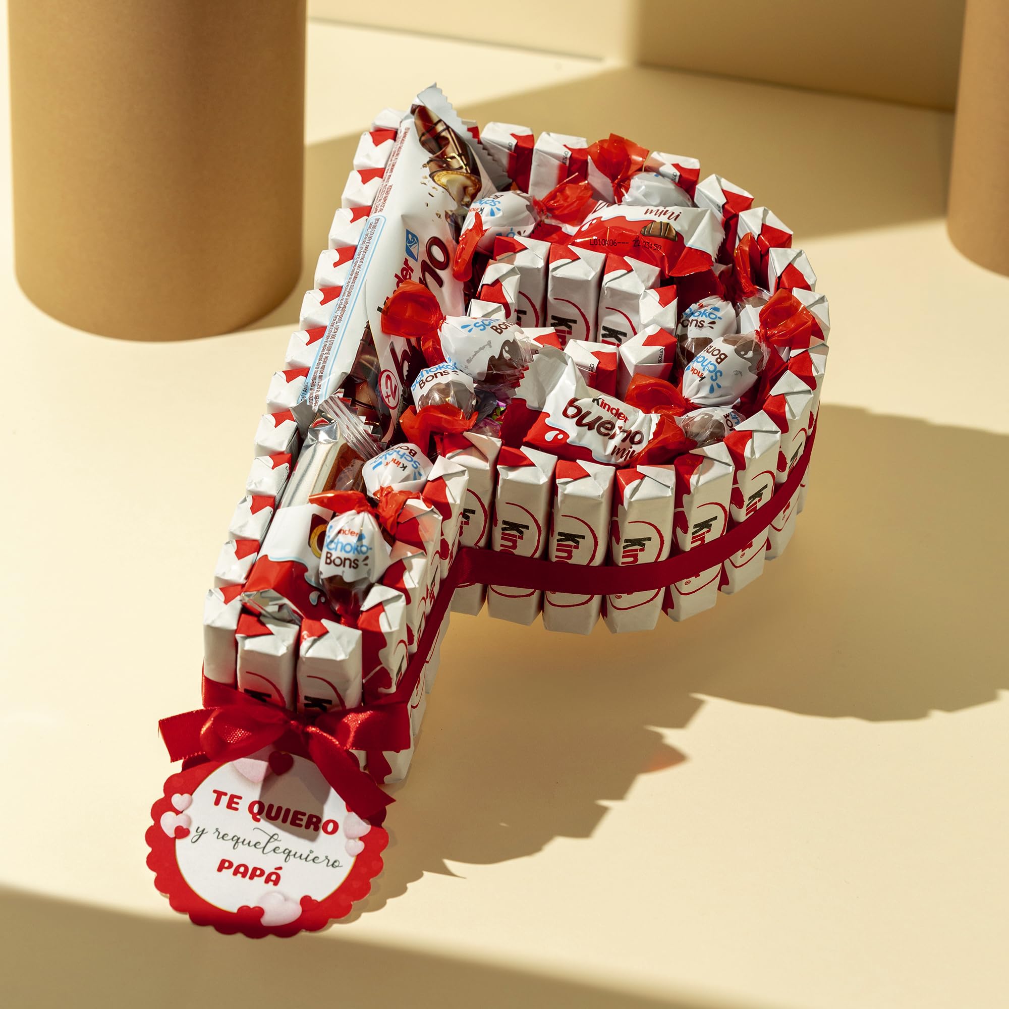 Onza Regalo dia del padre Original - Cesta Chocolates Kinder ''P'' de Papá - Kinder Bueno Pack para regalar: Kinder Chocolate, Happy Hippo, Cards, Schokobons - Regalos originales para hombre
