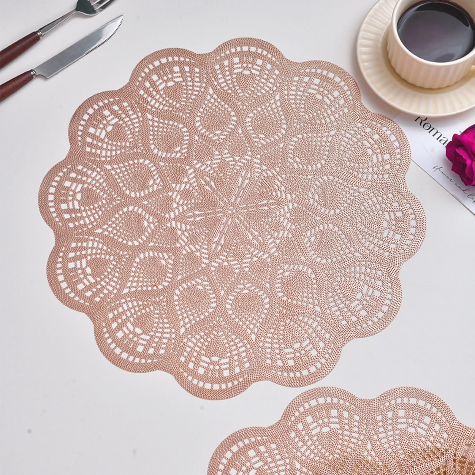 Lot de 6 Set de Table Scandinave 38cm, Quilted Placemats Fleur Ronde Creuse PVC Or Rose