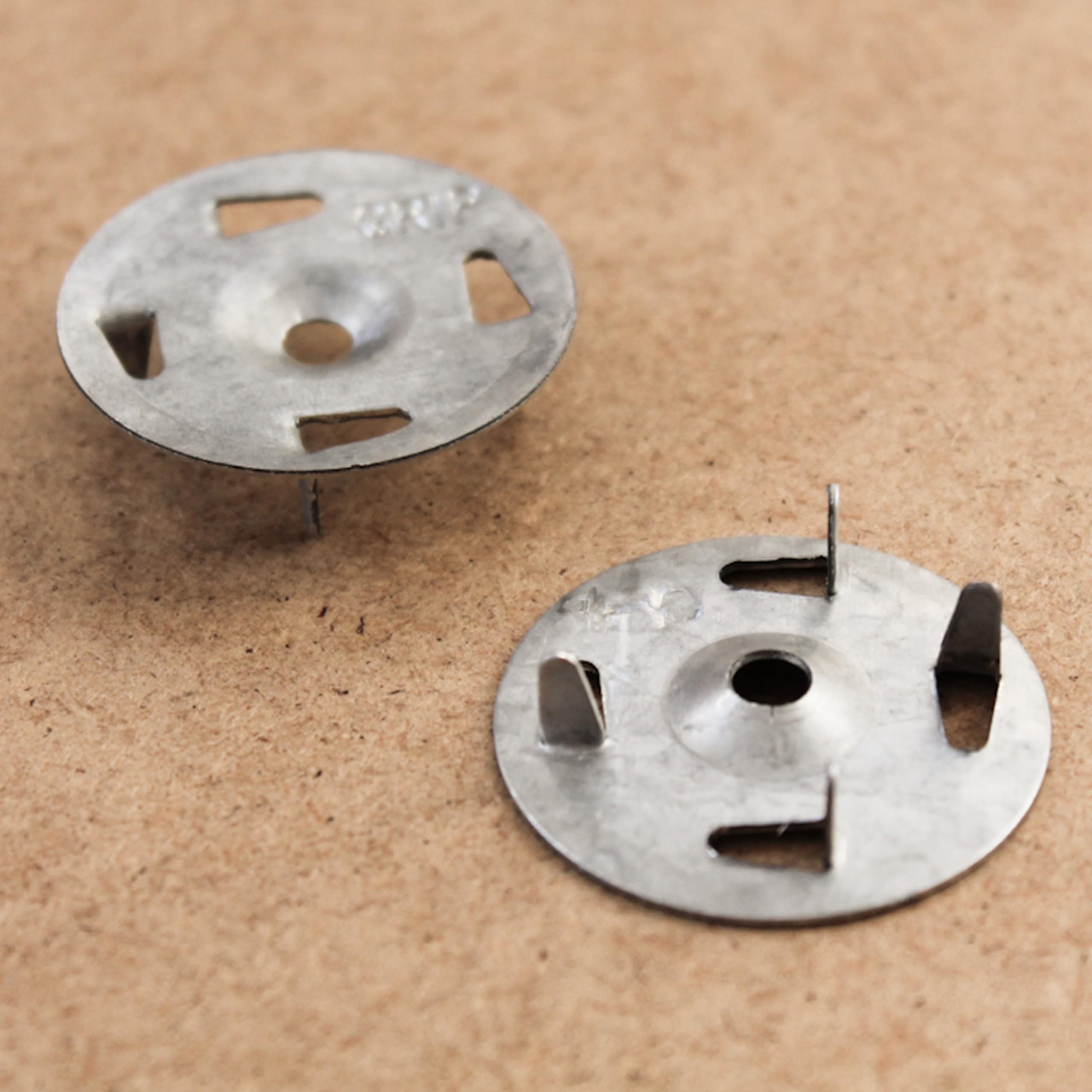 TruFast 1.25" Grip-Plate Prong Tab Metal Washer (1000 EA) Silver Galvanized Steel for Foam Insulation Board, Wire Lath, and Plaster Repair