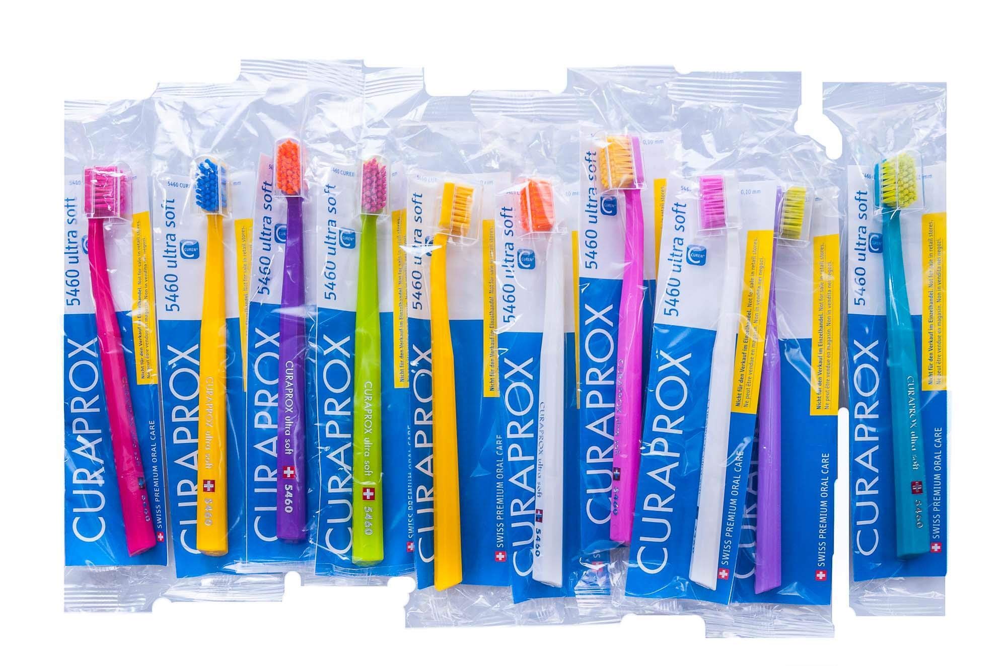 Curaprox CS 5460 Spazzolino ultra morbido 10 pezzi arriva in diversi colori!