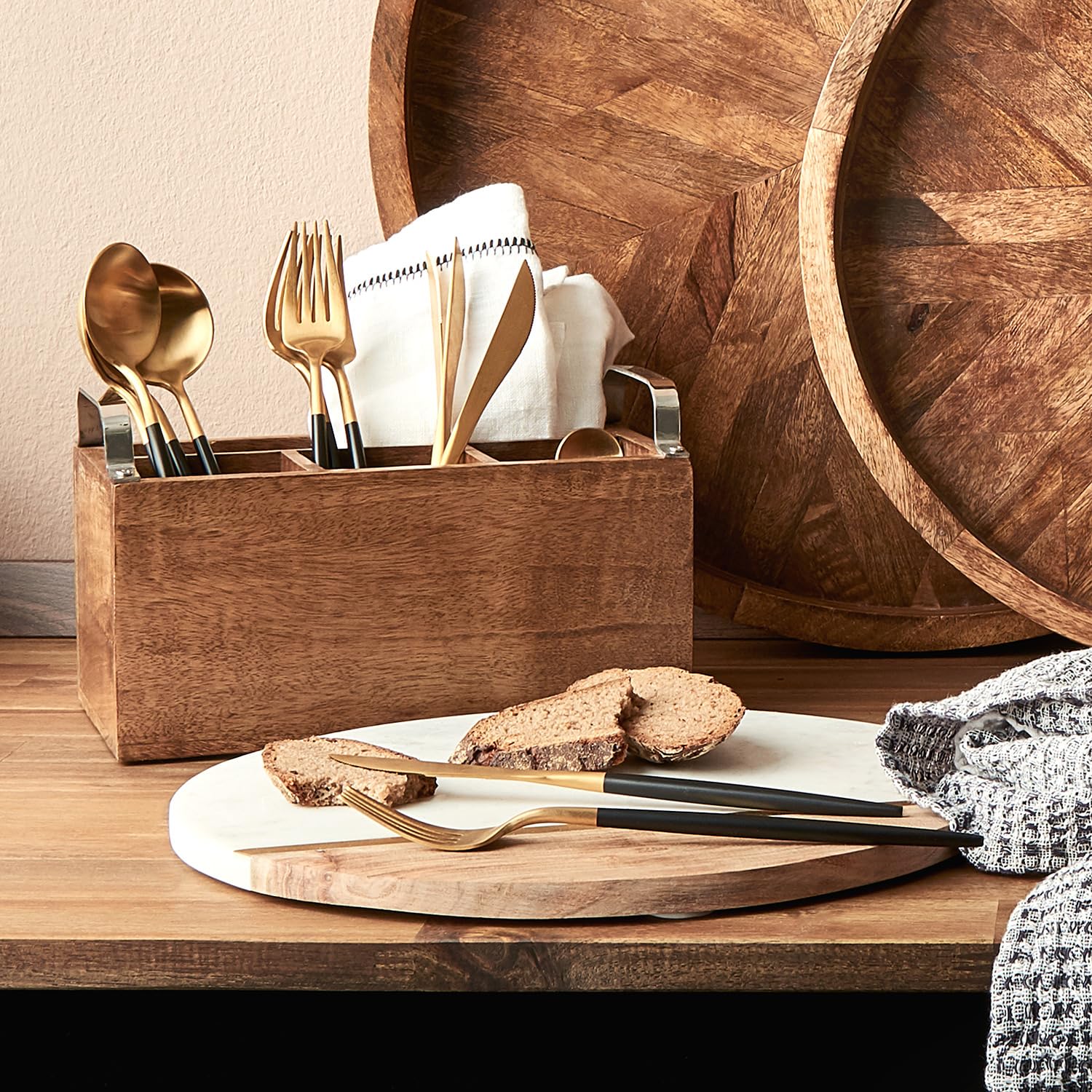 BUTLERS Besteckträger 24x14cm aus Mangoholz -STANDARD SUPPLY- Besteckhalter mit Griff | Besteckkorb für Küche und Buffet