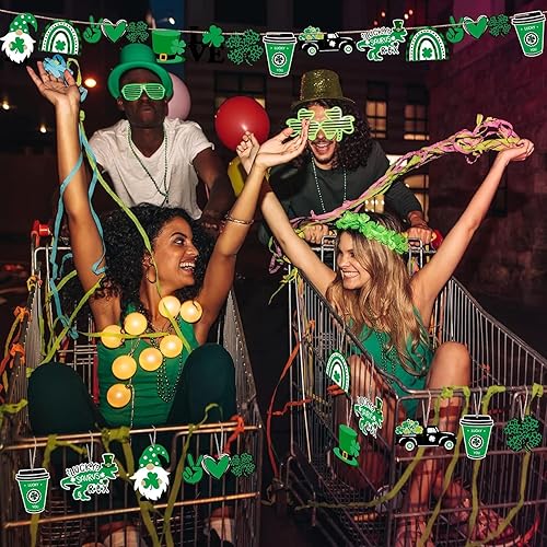 Miniatura 5 de 30 adornos de trébol de madera del día de San Patricio, camión verde, gnomo, sombrero, hoja, camión, recortes decorativos para el día de San