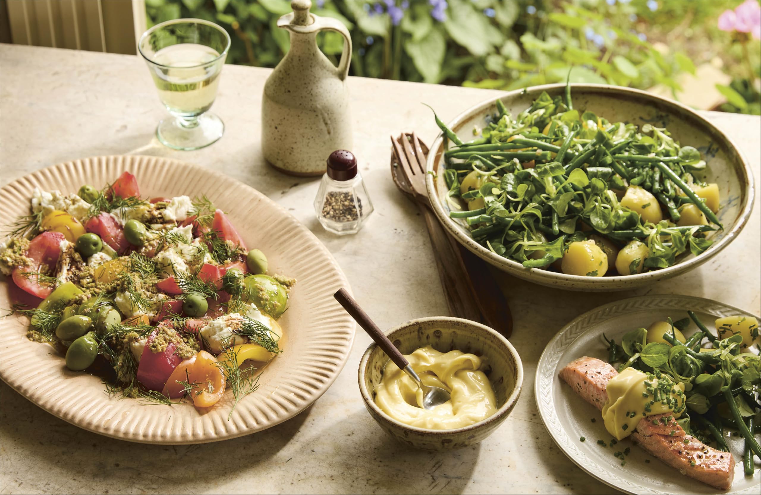 Salads for All Seasons: French-inspired Recipes to Enjoy
