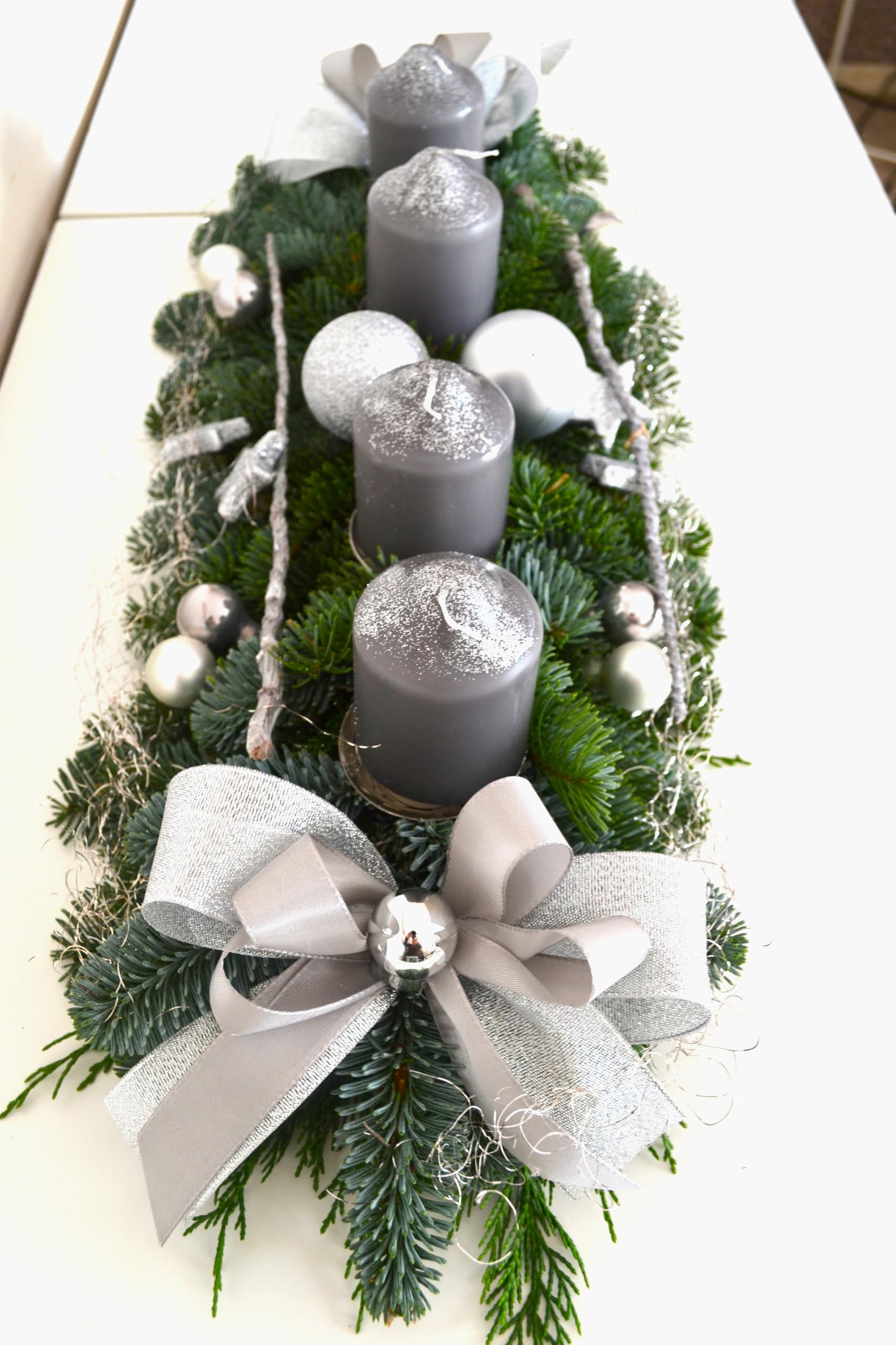 excl. Adventskranz frisch grau-Silber länglich 60 cm Weihnachten Advent Gesteck