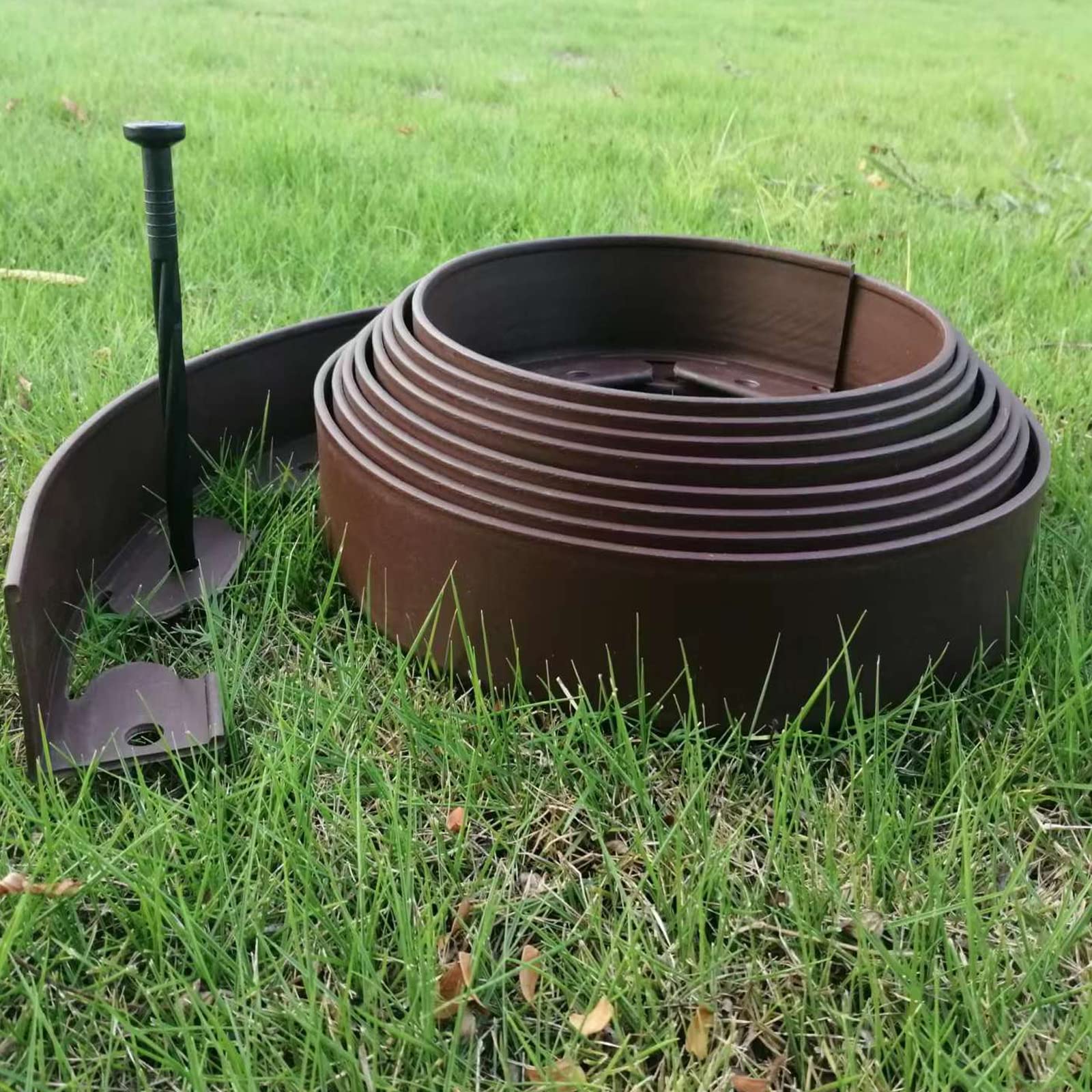 Bordure De Jardin Flexible Blanche - 4 Cm X 10 Mètres Avec 20 Piquets D'ancrage GT GARDEN | Brico Cash