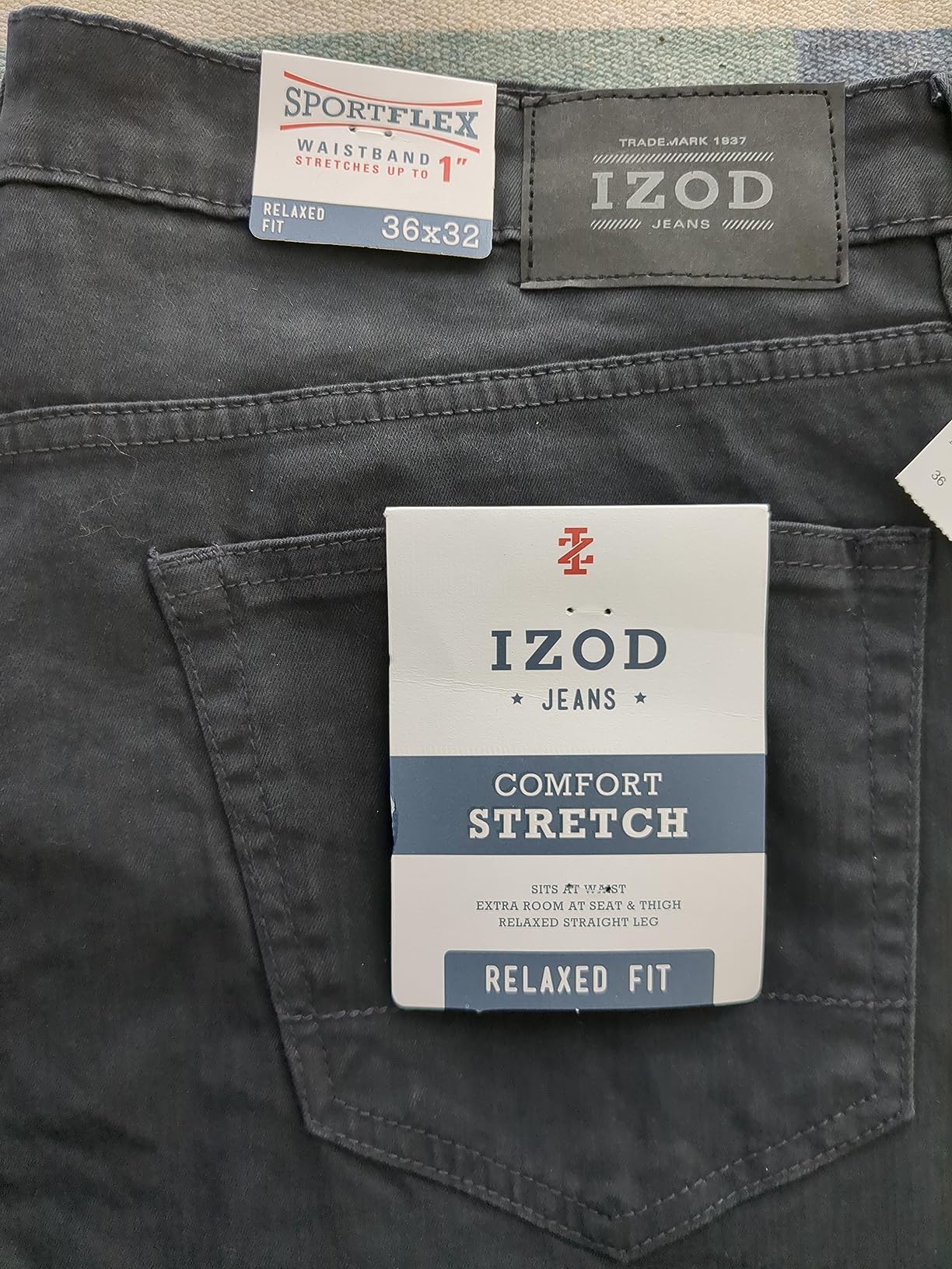 IZOD Men's Relaxed Fit Jeans - Classic 5-Pocket Comfort Stretch Denim ...