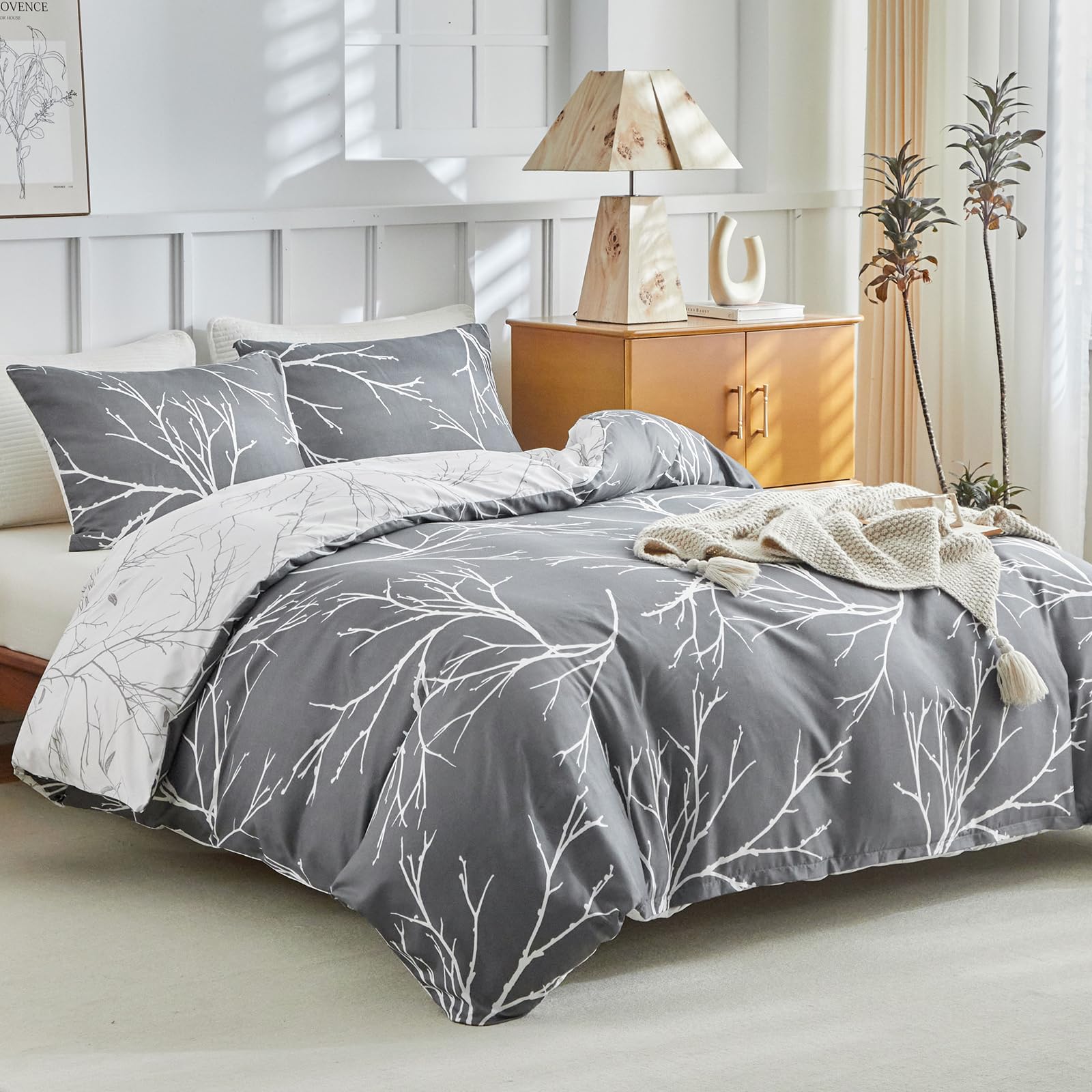 Tokokimo Set Copripiumino Matrimoniale 240x220cm, Copripiumino Matrimoniale 3 Pezzi in Microfibra Con Motivo a Ramoscelli e Foglie, Comprendente 1 Copripiumino 240x220 + 2 Federe 50x80, Grigio/Bianco