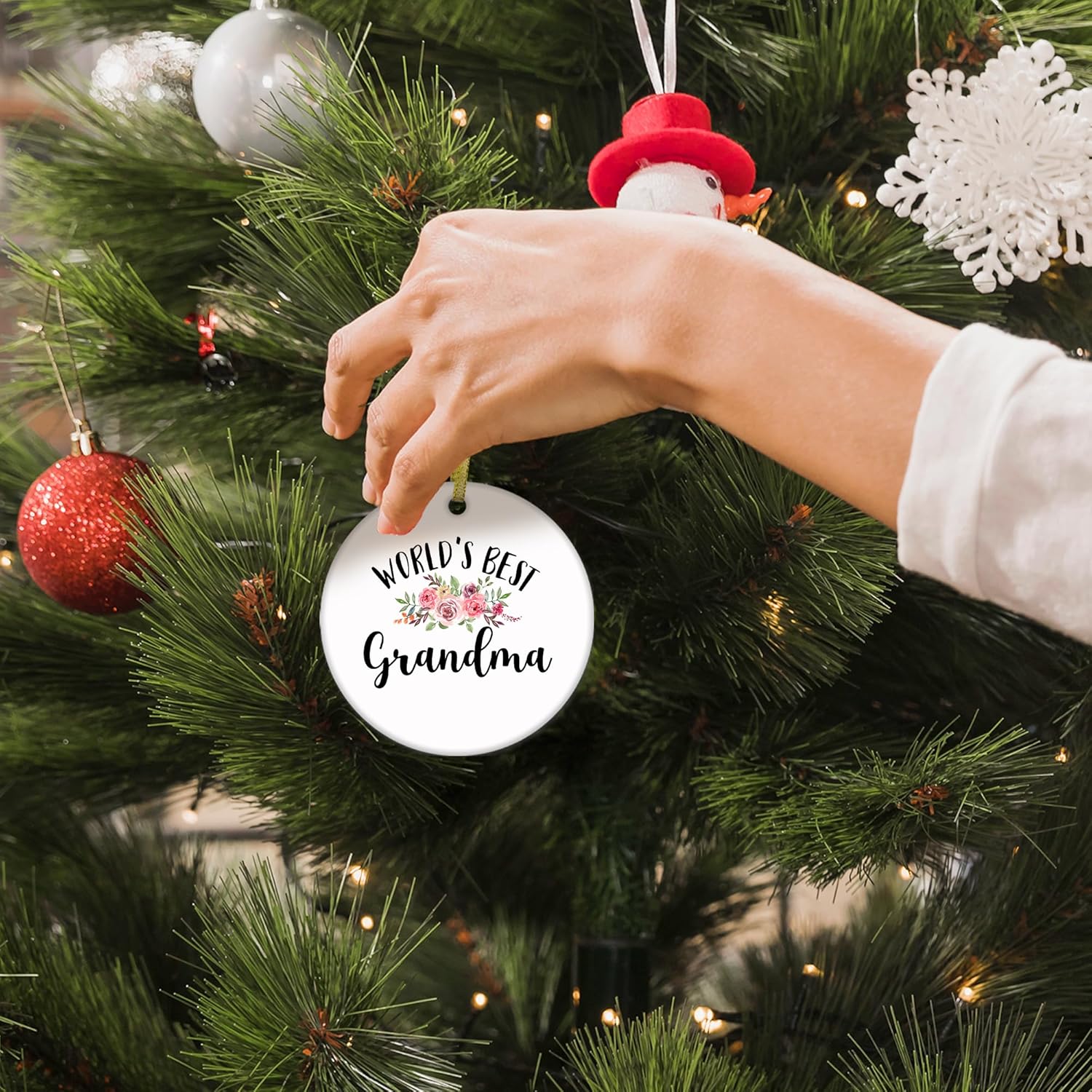 Grandma Gifts Ceramic Christmas Ornaments, Grandmas Christmas Tree Ornaments, Xmas Thanksgiving Birthday Gifts for Grandmas from Grandkids, World's Best Grandma Decorative Hanging Ornament - Image 5