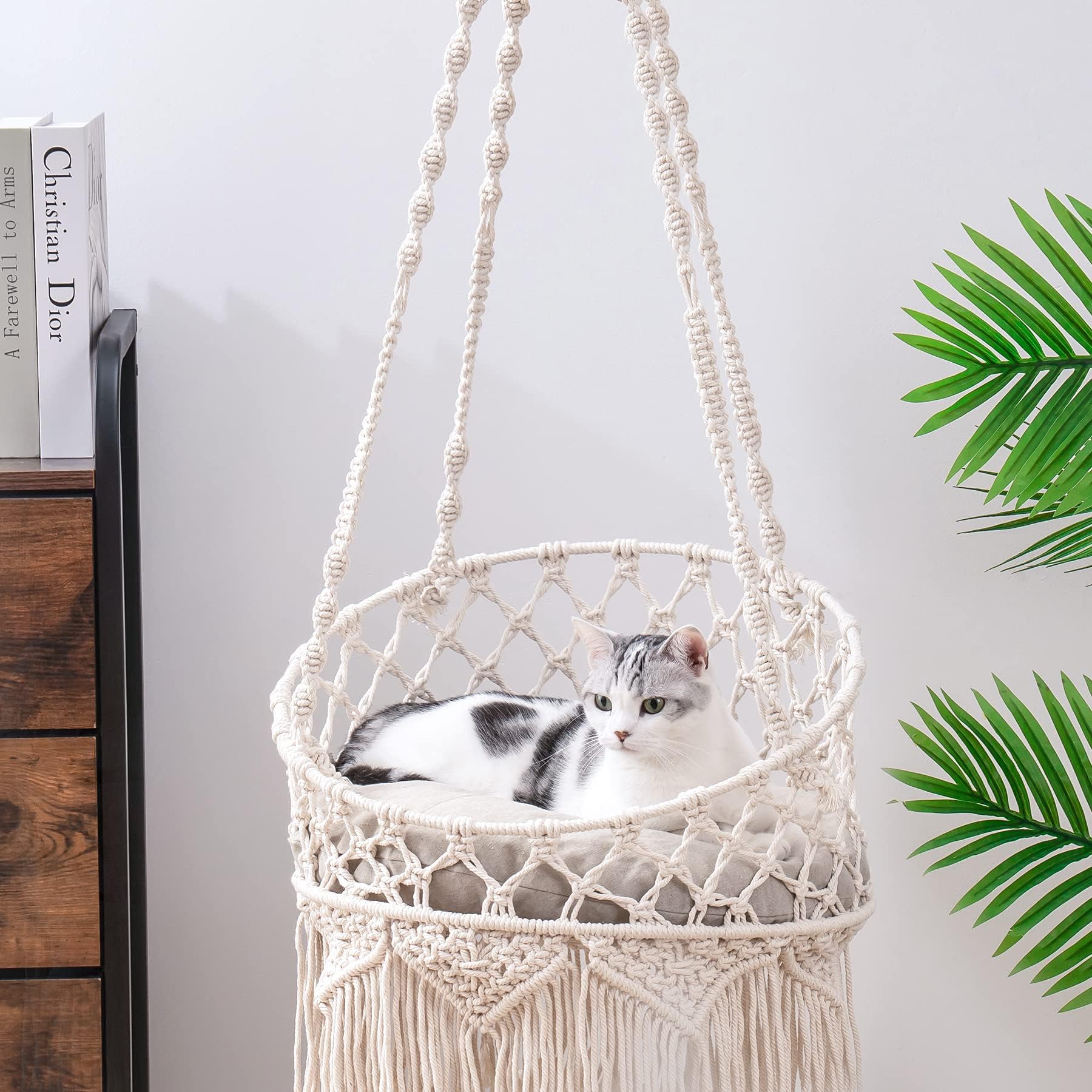 MEWOOFUN Hamaca de macramé tejida a mano, columpio bohemio para gatos de interior, cama colgante decorativa para dormir, jugar y relajarse, cama columpio para mascotas con kit para colgar (estilo 1)