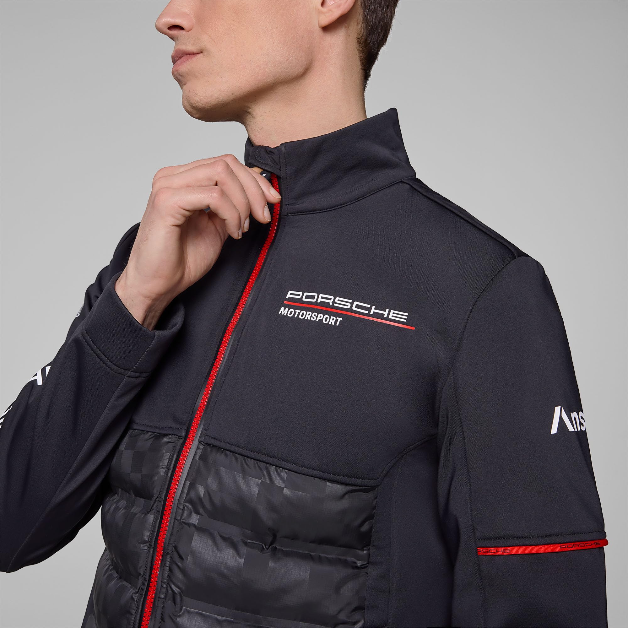 PUMA Porsche Motorsport męska kurtka hybrydowa Team z tkaną cholewką i wyściełaną dolną częścią dla najwyższego komfortu - czarna