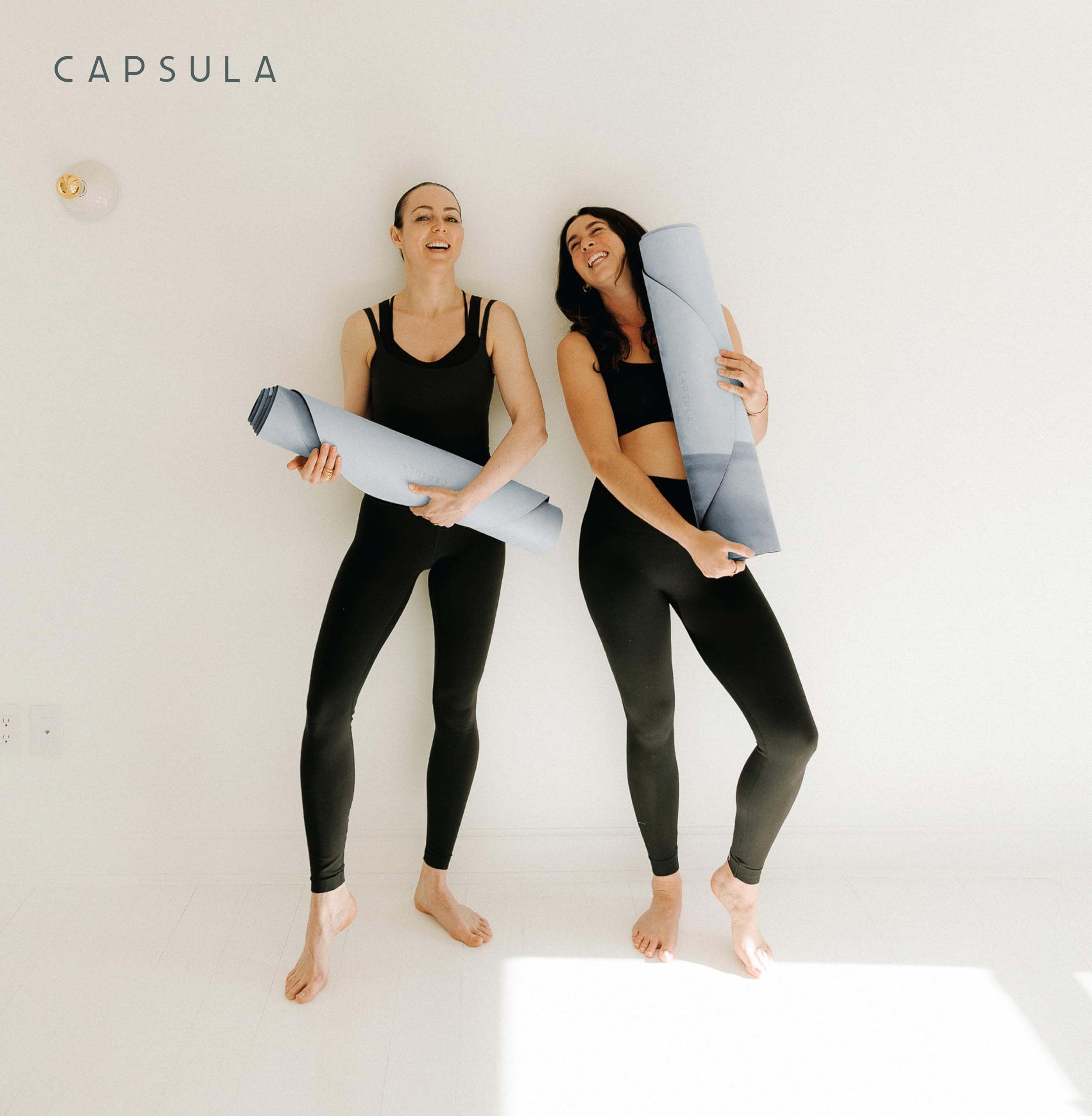 Capsula Tappetino Yoga Premium Extra Lungo (200 cm), 3 mm, Antiscivolo – Effetto Camoscio Vegano & Gomma Naturale, Supporto per le Articolazioni, Tappetino Yoga Design per Studio e Casa