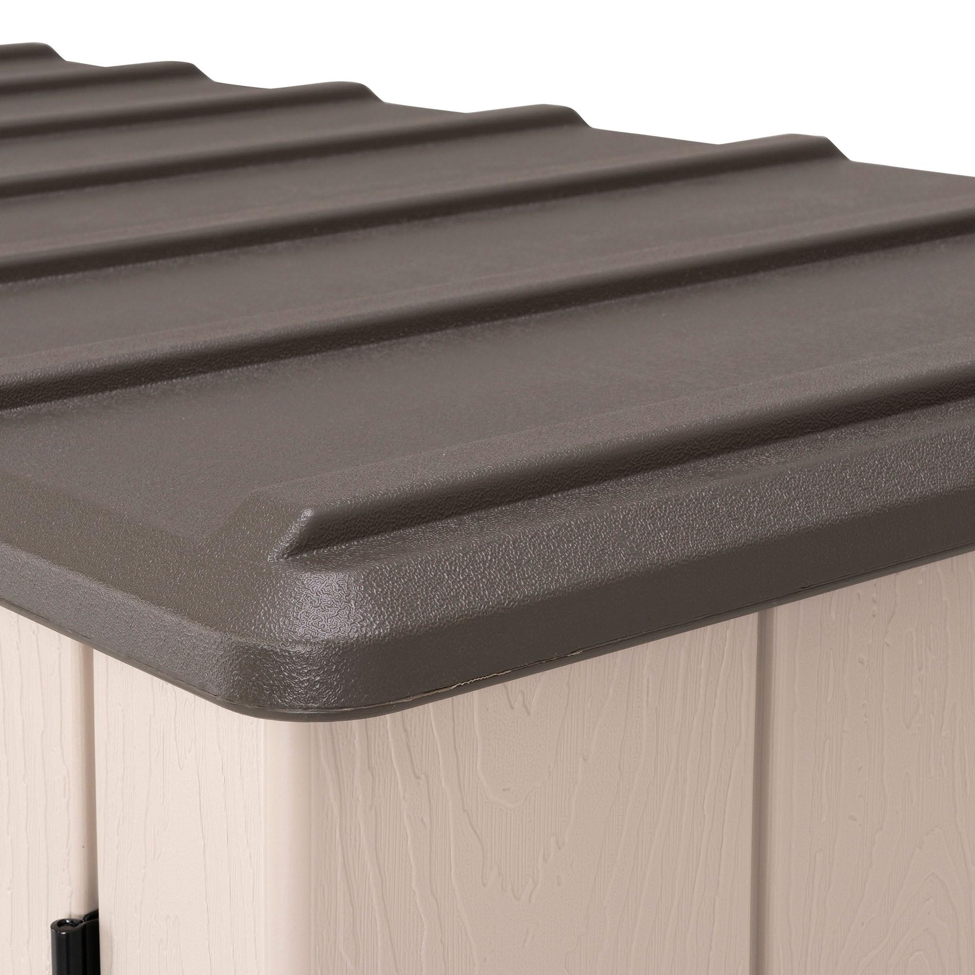 LIFETIME Armario Exterior Vertical Rough Cut™ 1.500 L, Polietileno HDPE, con Suelo, Doble Puerta con Cierre para candado, Estructura Reforzada, estantes Interiores, Resistente a la Intemperie (92315)