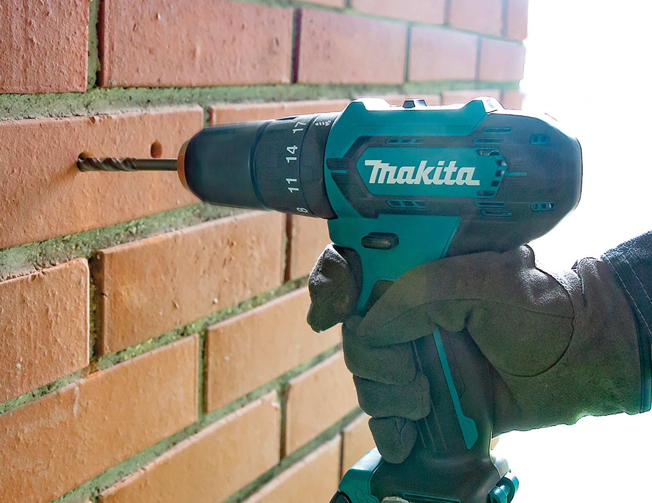 Makita HP333DSAX1 Schlagbohrschrauber 12 V Max., 2,0 Ah, 2 Akkus Plus Ladegerät in Transportkoffer, Batteriebetrieben, Blau