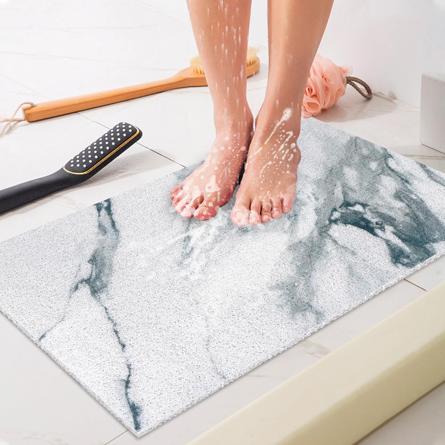 Tapis de douche antidérapant, 60 x 80 cm : tapis de bain doux et confortable, avec trous d’évacuation de l’eau. Tapis de massage en PVC et luffa, antidérapant, pour douche. Séchage rapide.