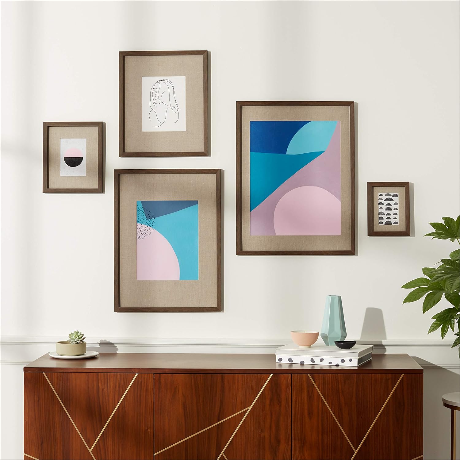 Bеѕt Quаlіtу 🔥 Amazon Basics Gallery Wall Frame - 17 x 23 Frame For 11 x 14 Photo Display, Aged Walnut (2-Pack)