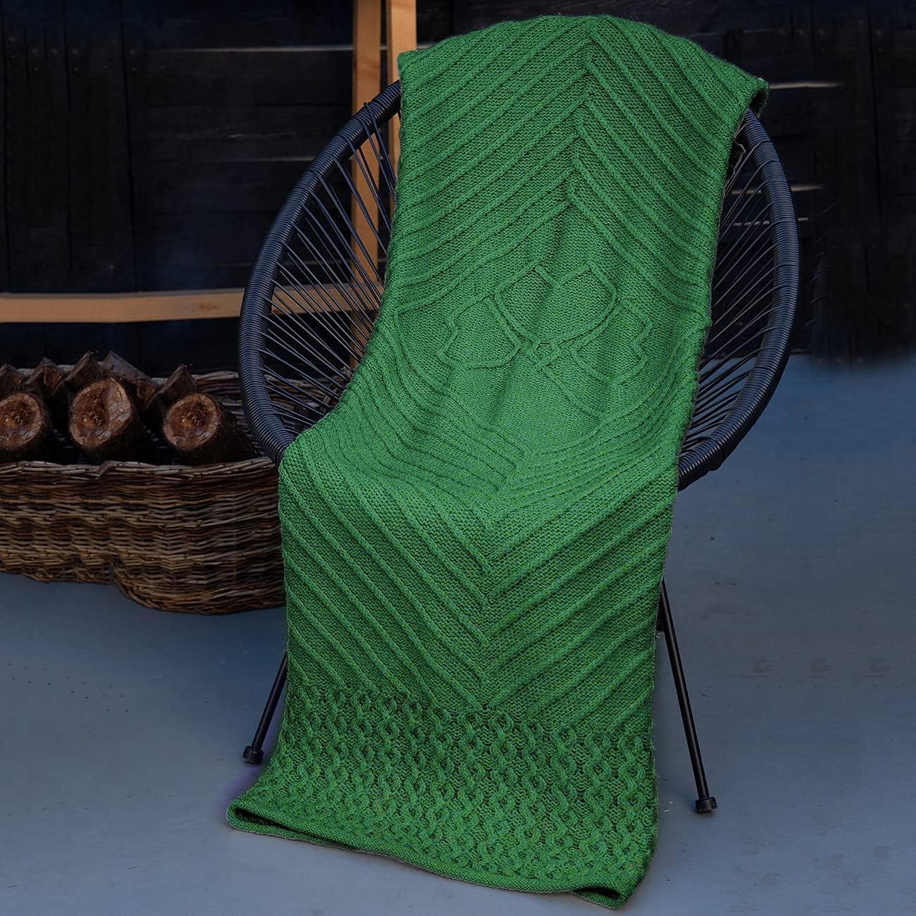 SAOL Irish Throw with Shamrock - 100% Merino Wool Aran Couch Blanket 48'' x 68'' (122 x 173 cm) (Green)