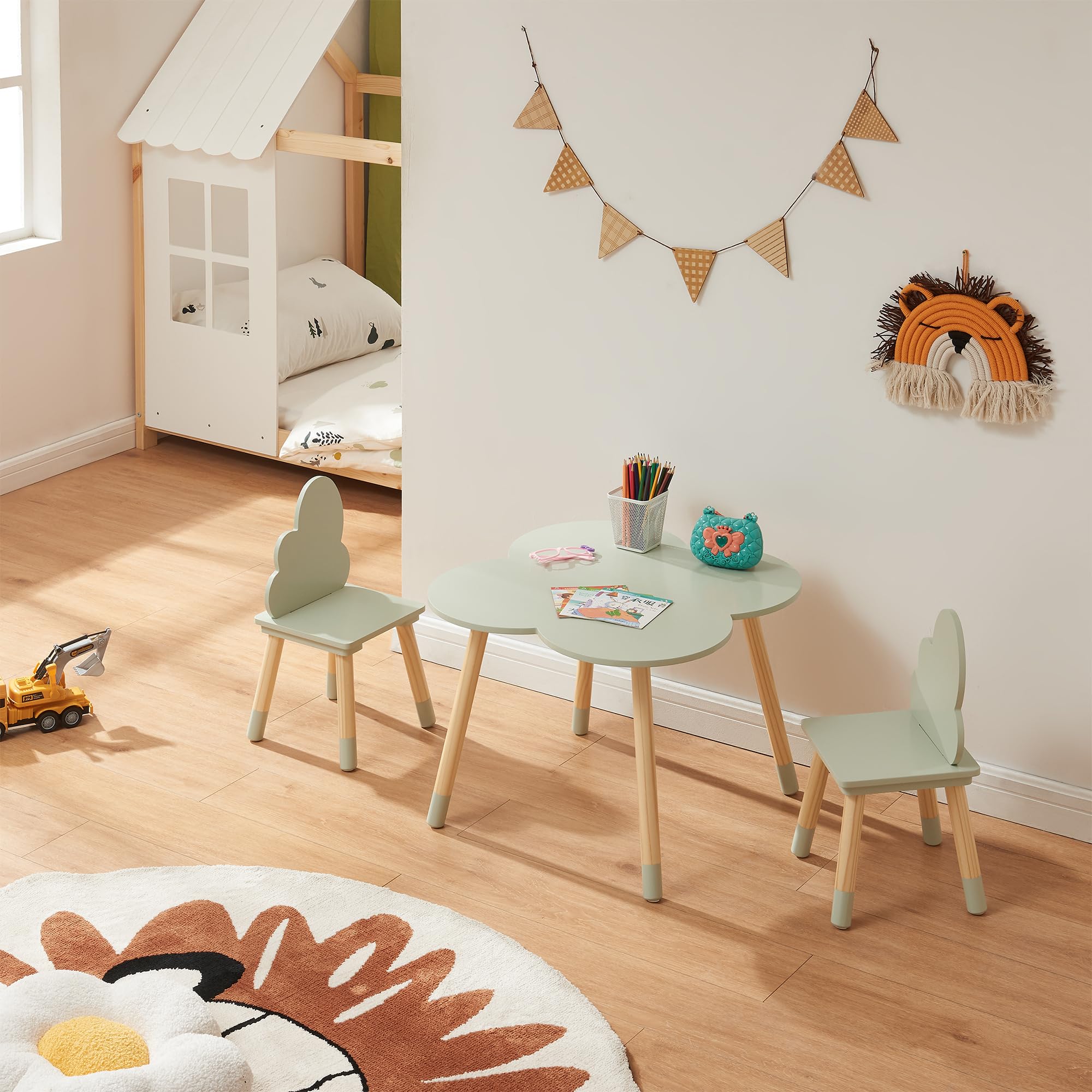 [en.casa] Set di 3 Mobili per Cameretta Tavolino e 2 Sedie con Schienale Tavolo a Forma di Nuvola a Misura di Bimbi per Area Gioco Bambini - Verde Menta/Naturale