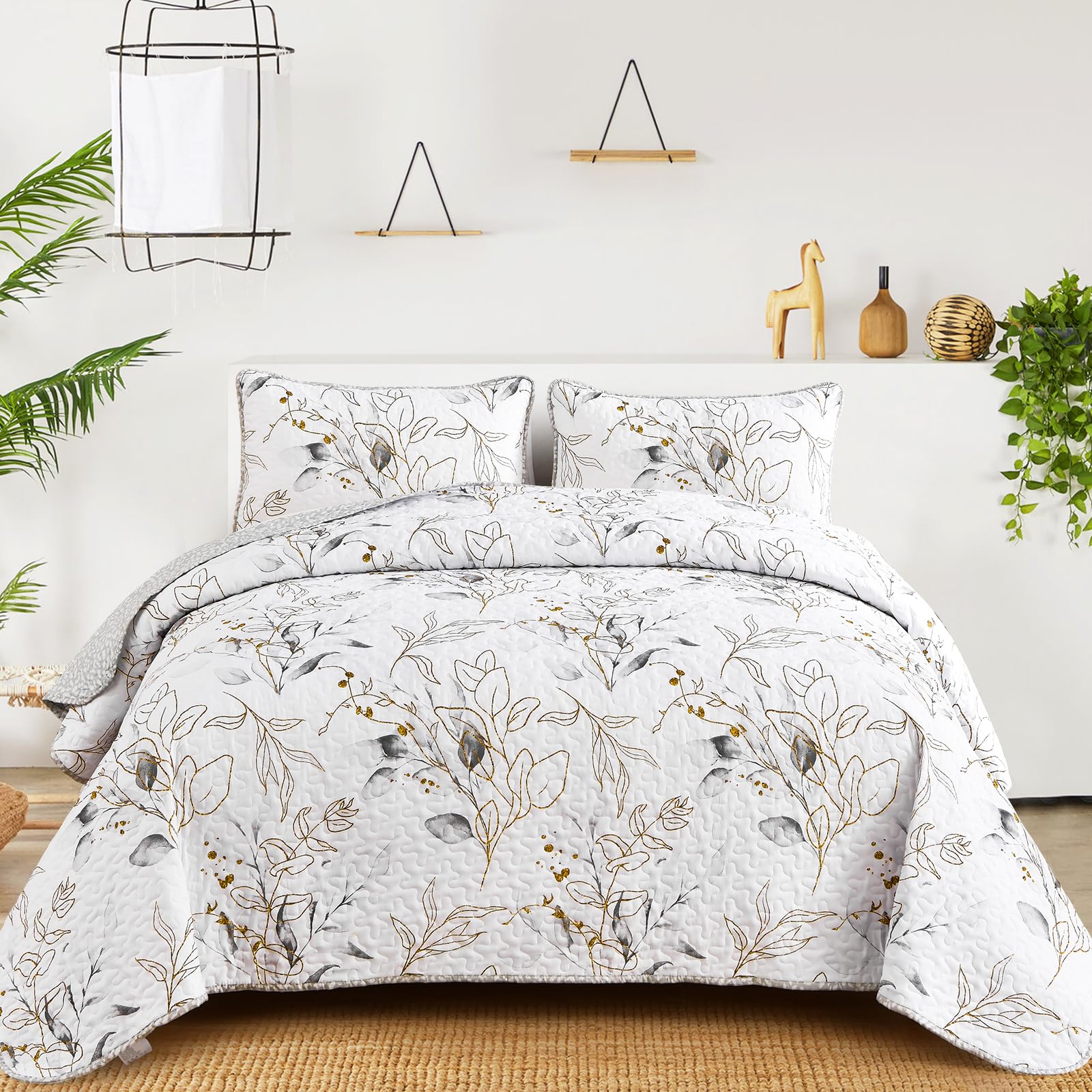 Anibedding Grey Quilt Set King,3 Pieces Reversible Elegant Grey Botanical Leaves Pattern Bedspread Coverlet Soft Microfiber Bed Cover for All Season(