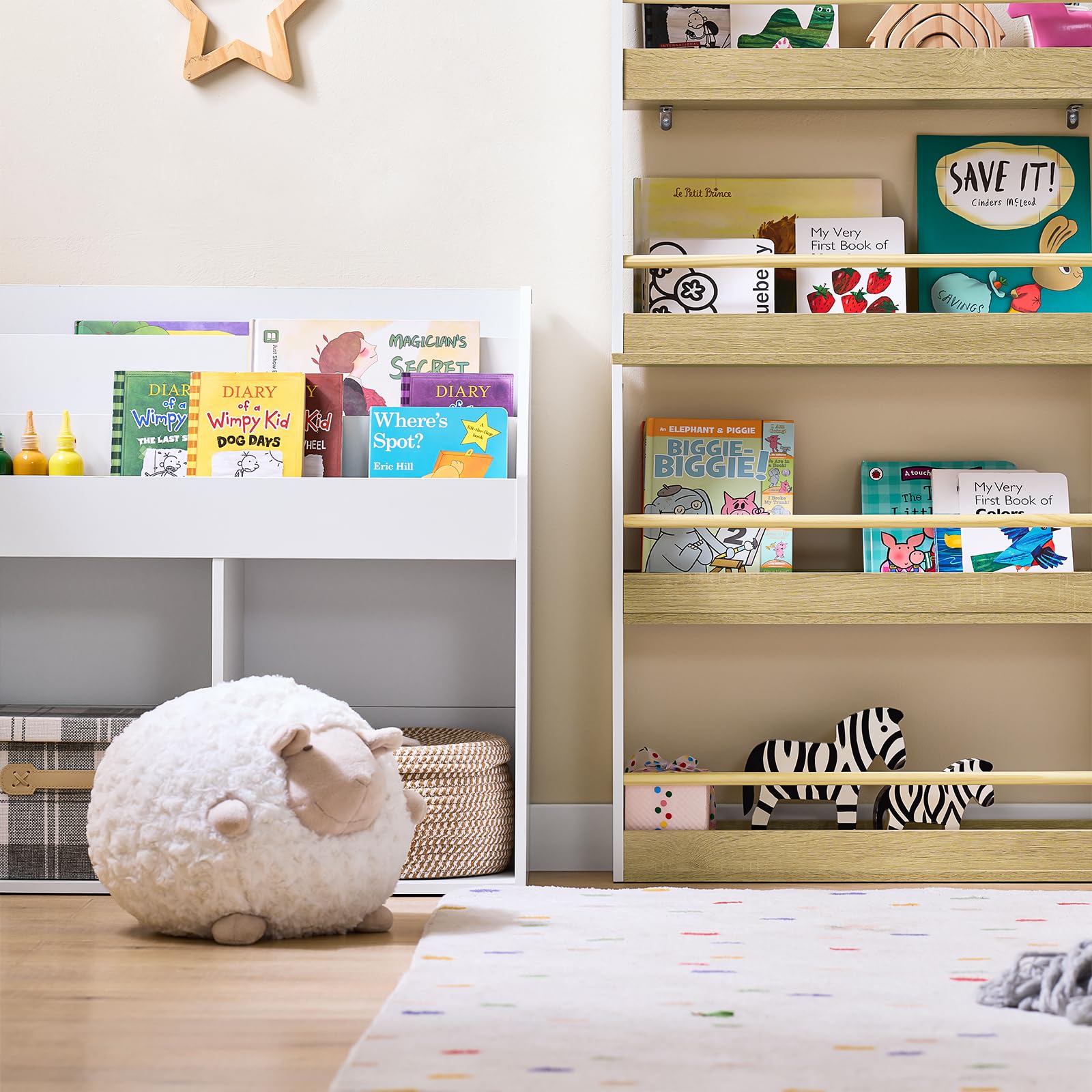 SoBuy Regał na książki dla dzieci, regał do przechowywania zabawek z 4 półkami na książki i dekoracje, regał Montessori, meble do pokoju dziecięcego, biały i naturalny, 60 x 130,5 x 15 cm KMB121-WN