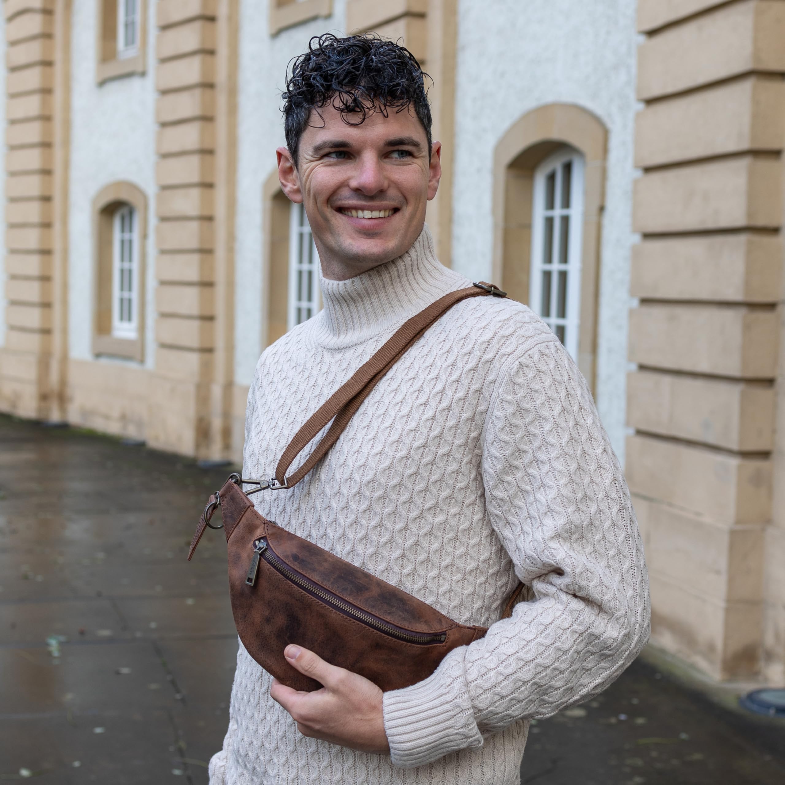 Berliner Bags Bauchtasche Kai L Vintage, Gürteltasche aus Leder - Braun | Gürteltasche & Bauchtasche für Damen und Herren, verstellbarer Gurt & YKK-Reißverschluss, Wasserabweisendes Echtleder