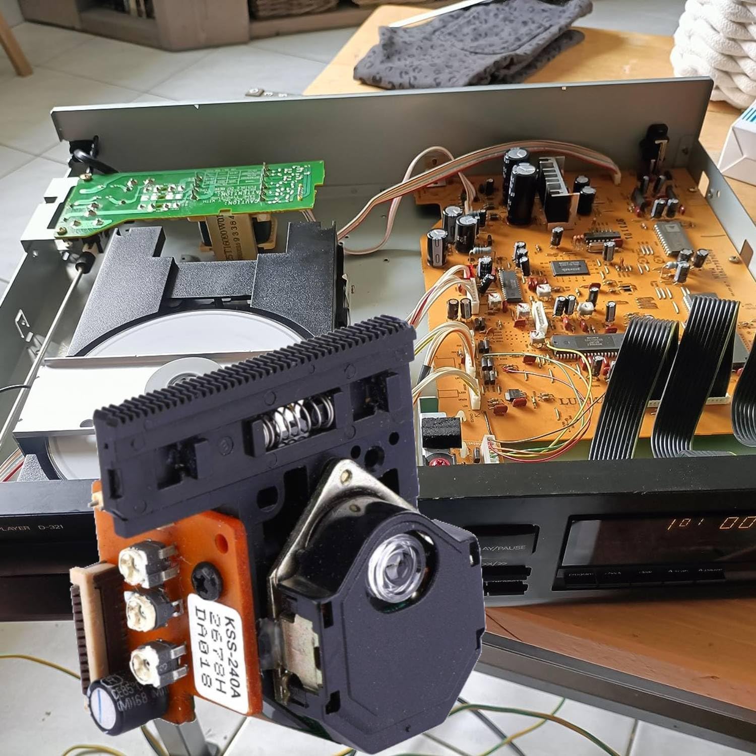 Tissting Lente óptica, precisión KSS-240A, mecanismo de lente láser de repuesto con reproducción estable, material ABS antiestático para reproductores de CD y DVD, entretenimiento en el hogar y