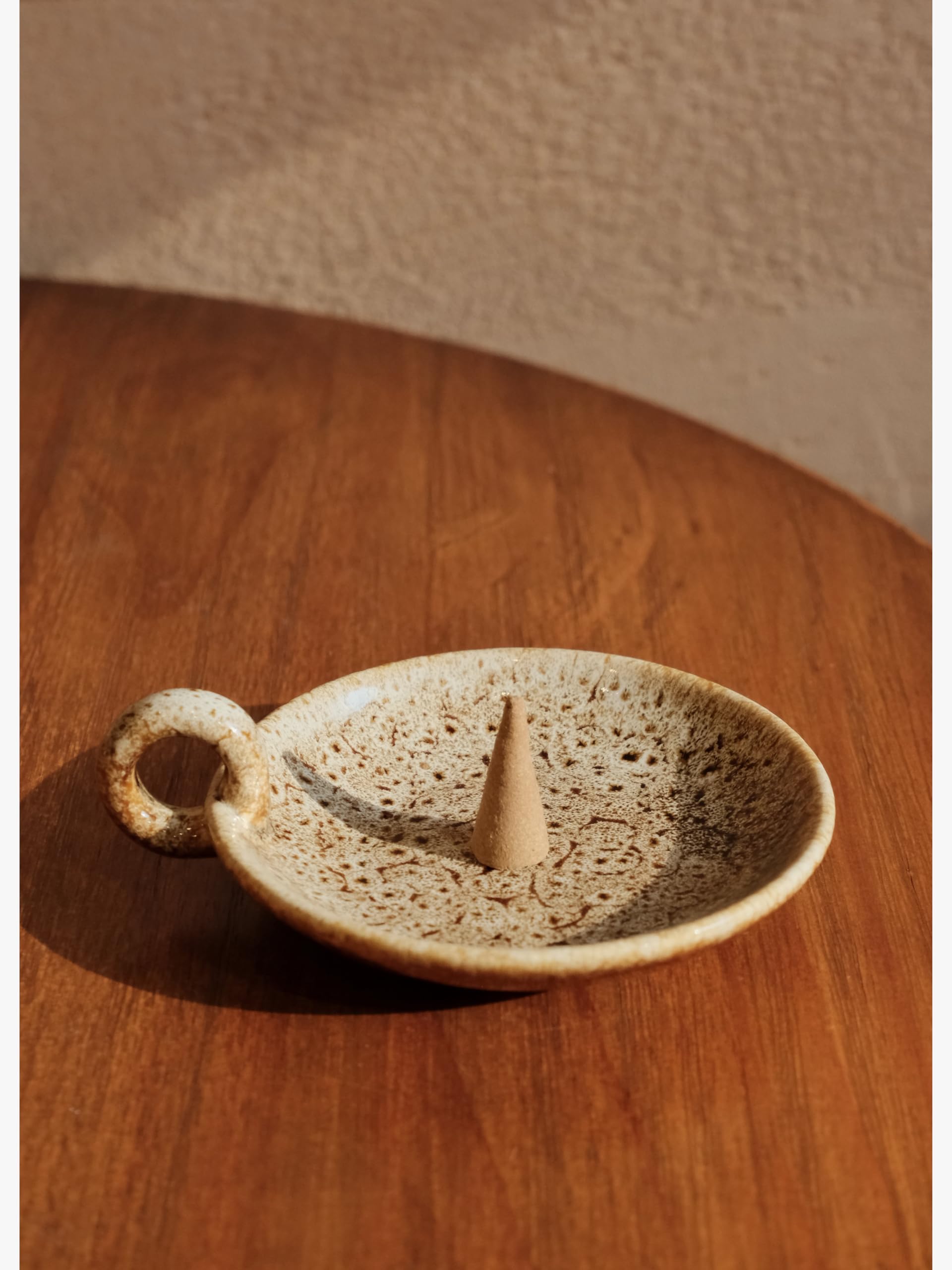 Porta Incenso In Ceramica Marrone Scuro 4-in-1 – Per Palo Santo, Salvia E Bastoncini, Con Pinzette E Spazzola