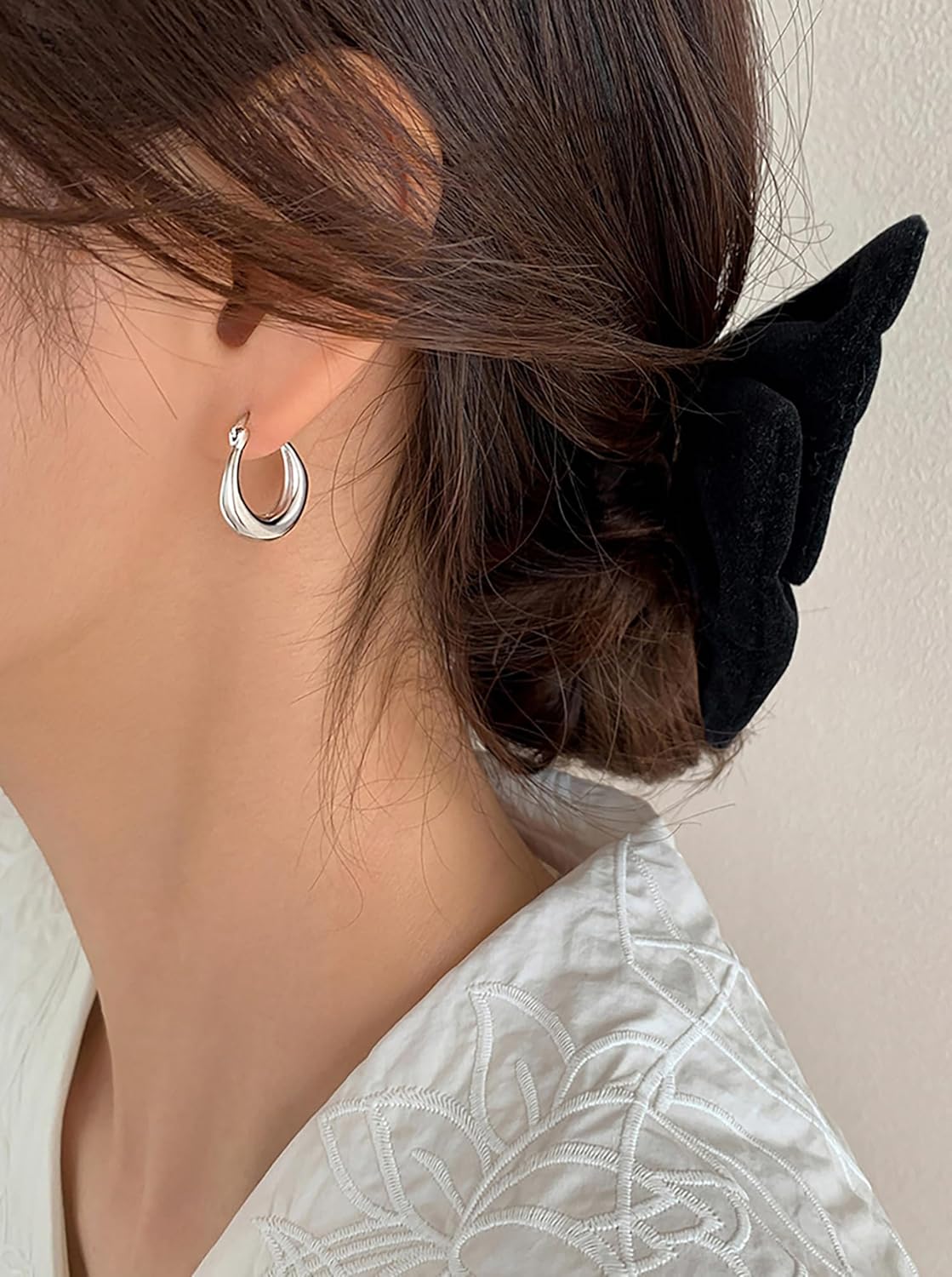 Reffeer 925 Sterling Silver Chunky Hoop Earrings for Women Teens Thick Hoop Earrings Minimalist Huggie Earrings Hypoallergenic - Image 3