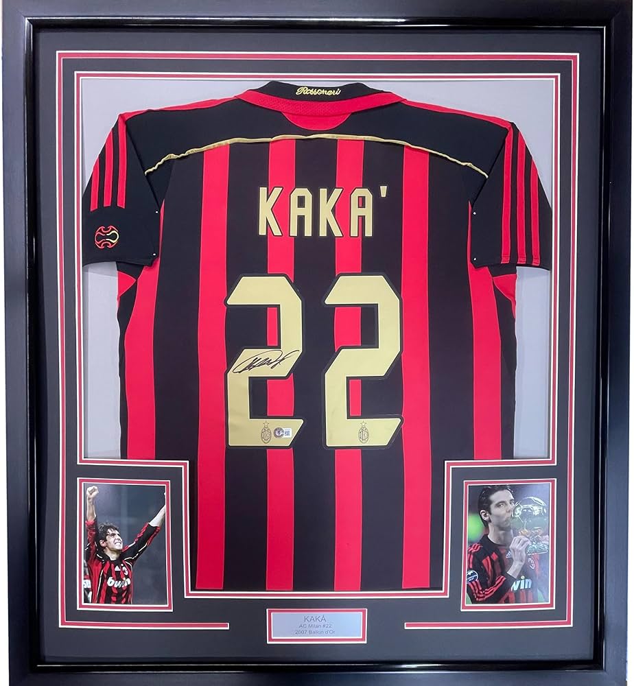KAKA' サイン入り ACミラン 22番ユニフォーム　BECKETT証明付き KAKA' サイン入り ACミラン 22番ユニフォーム BECKETT証明付き KAKA