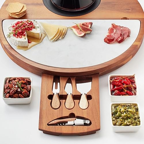 Miniatura 2 de Wine Enthusiast Juego de tabla de queso de madera de acacia todo en uno y decantador de vino, tabla de charcutería, accesorios para servir y jarra