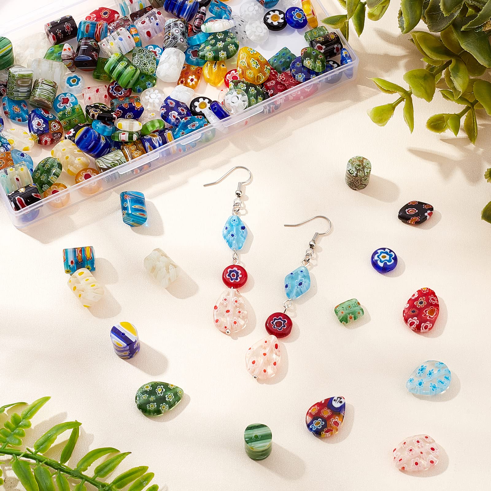 OLYCRAFT 156 fili di perline in vetro Millefiori fatte a mano, distanziatori di colori misti e perline in vetro lavorato a lume per la creazione di gioielli, 5 stili