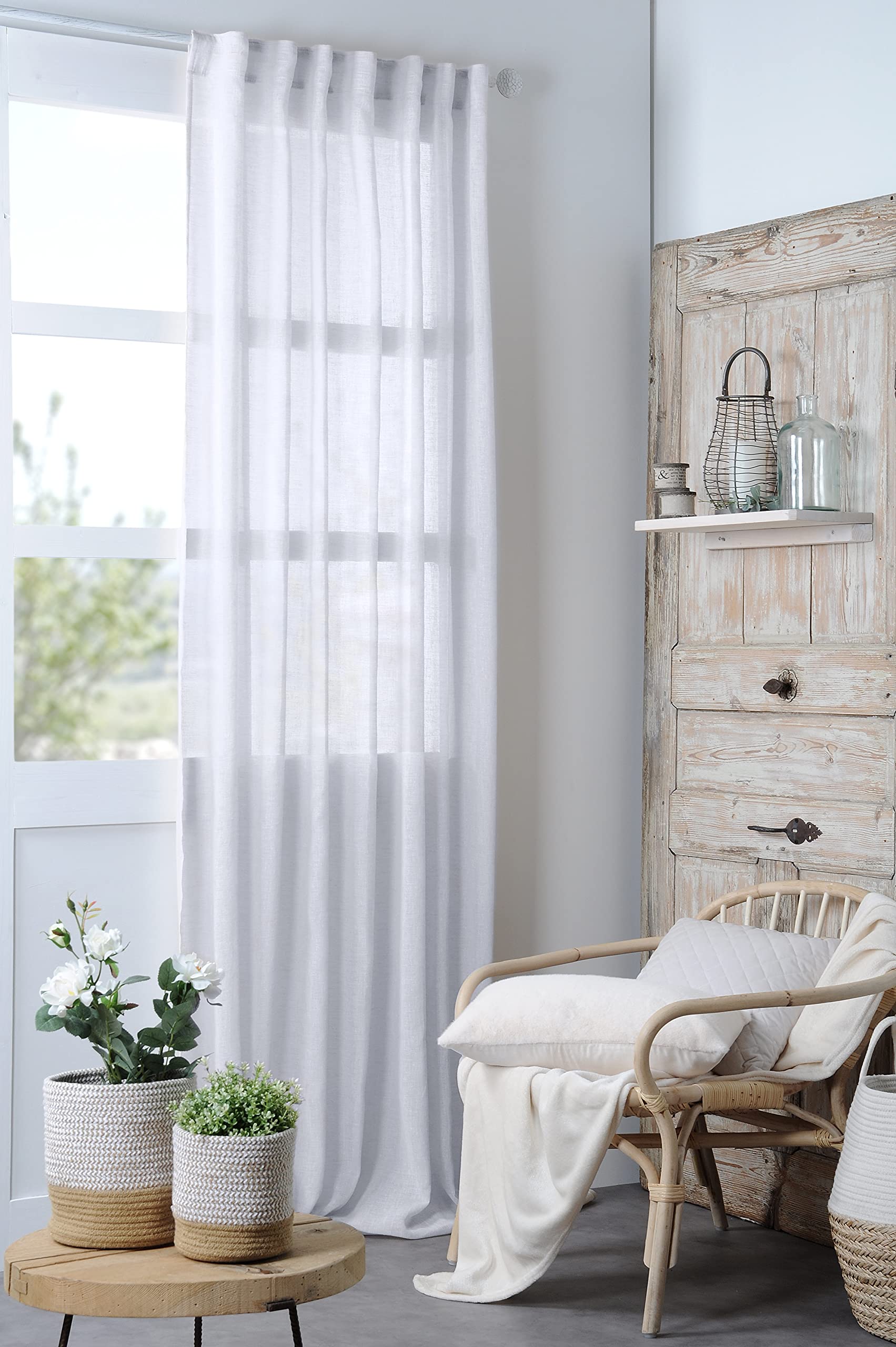 Lovely Casa Madrid Voile - White - 140 x 260 cm - 100% Polyester, W 55.1" x L 102.4" (1 Panels) - Image 2