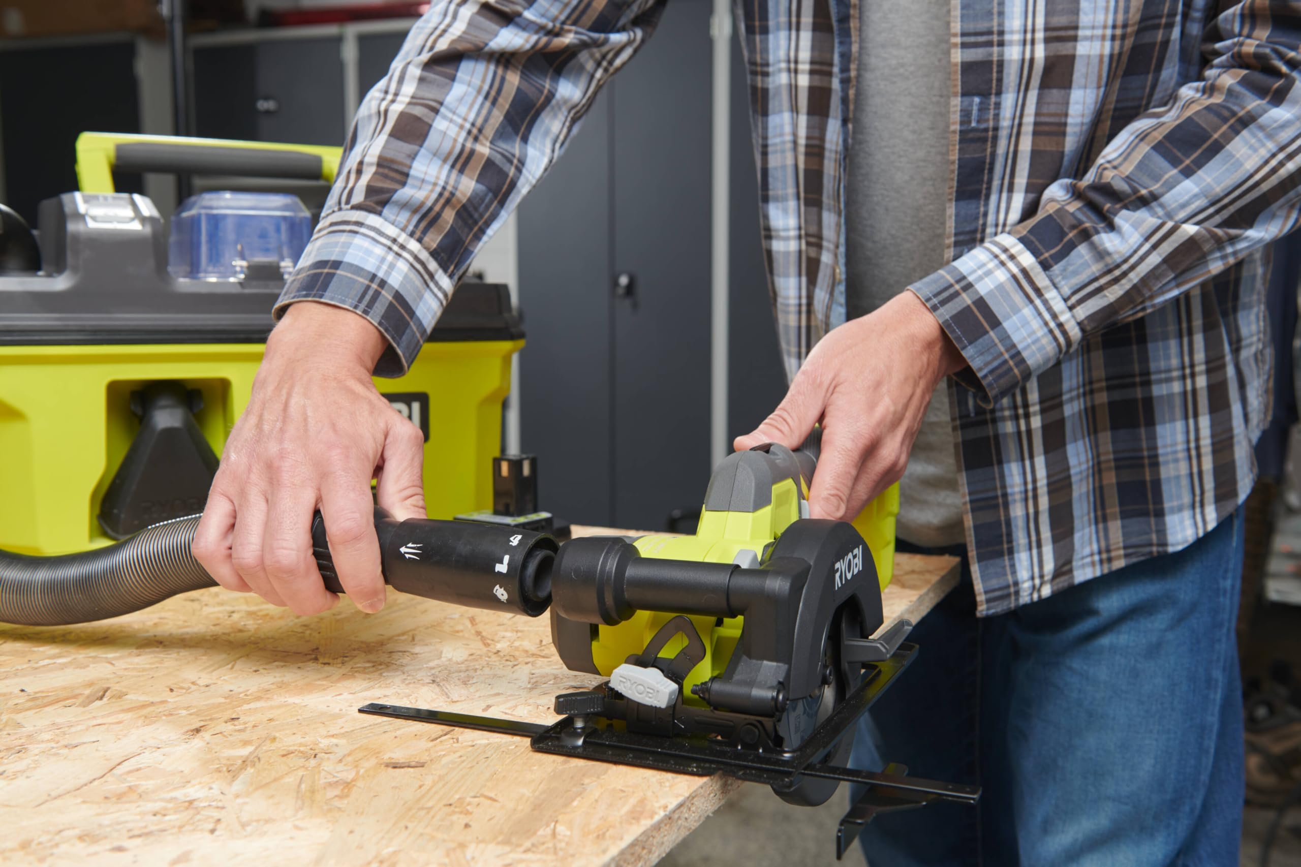 RYOBI Kompaktowa piła tarczowa 18V ONE+™ R18CS115-120GP - Cięcie drewna, OSB, parkiet, deska, wyposażenie wnętrz, Ø115 mm, akumulator 2Ah + ładowarka