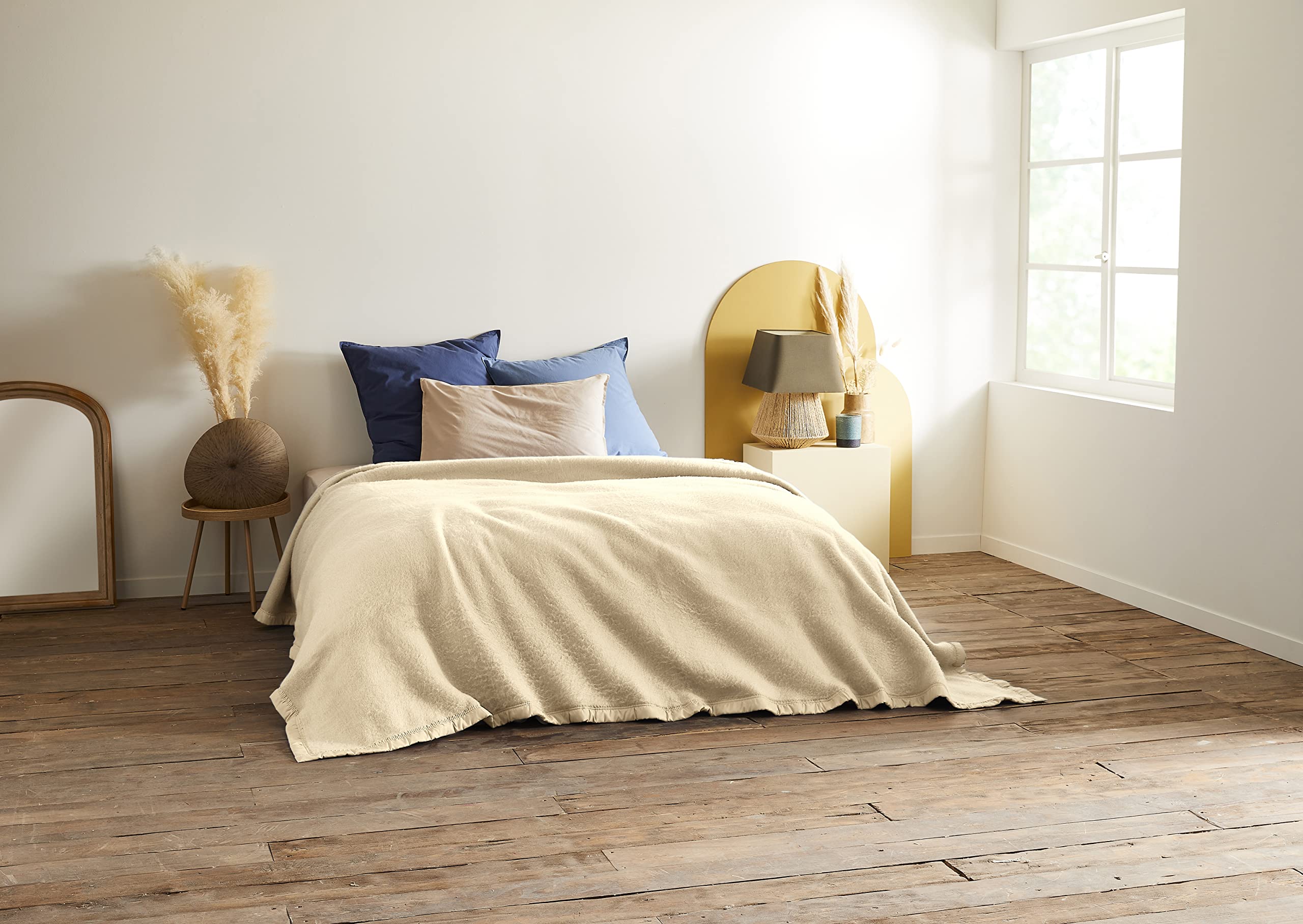 Couverture Toison d'Or crème 220x240 en laine haut de gamme pour lit double