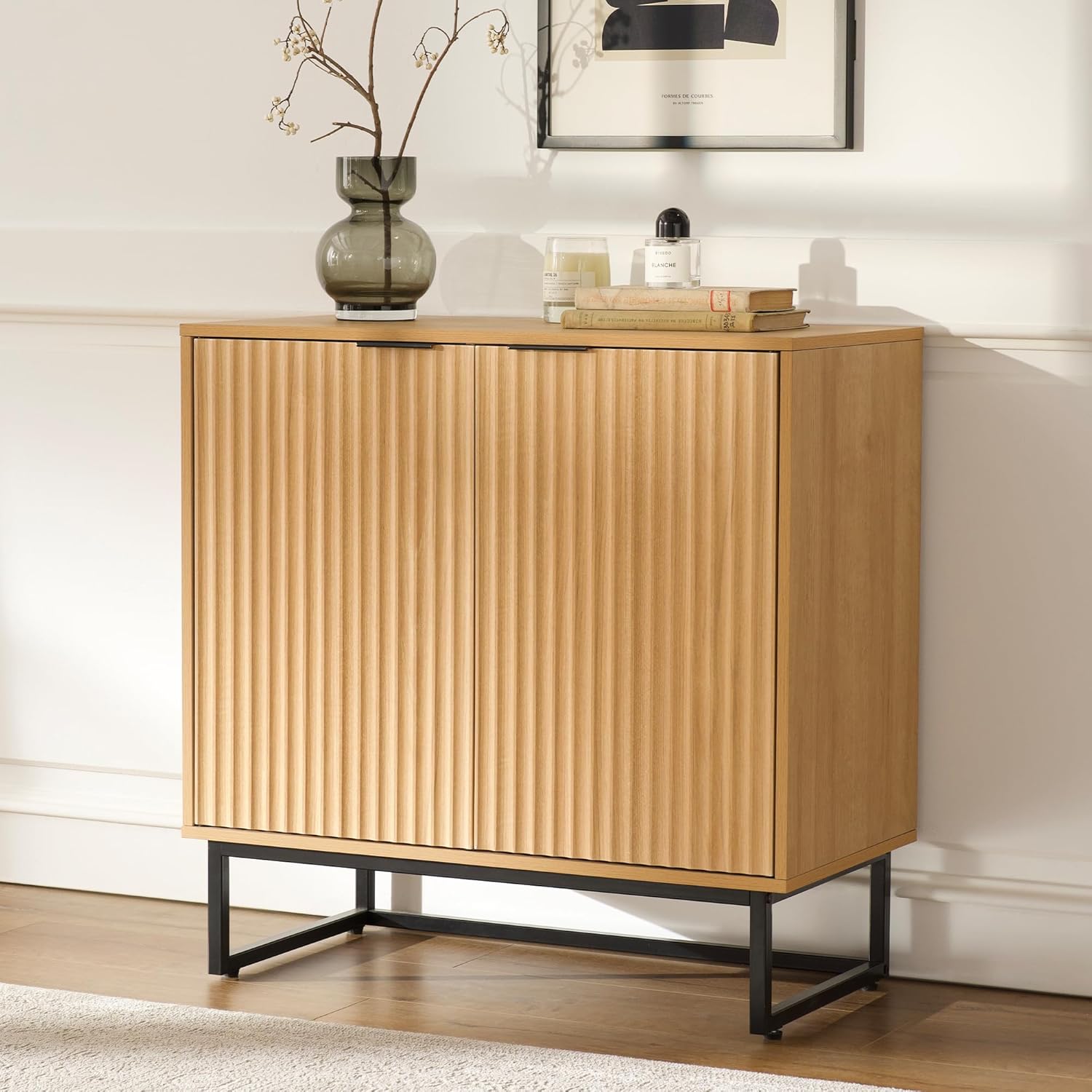 Fluted Storage Cabinet,Sideboard Buffet Cabinet with Adjustable Shelves,Multifunctional Console Table with Storage Credenza Accent Cabinet for Living Room, Dining Room, Hallway, Natural Oak