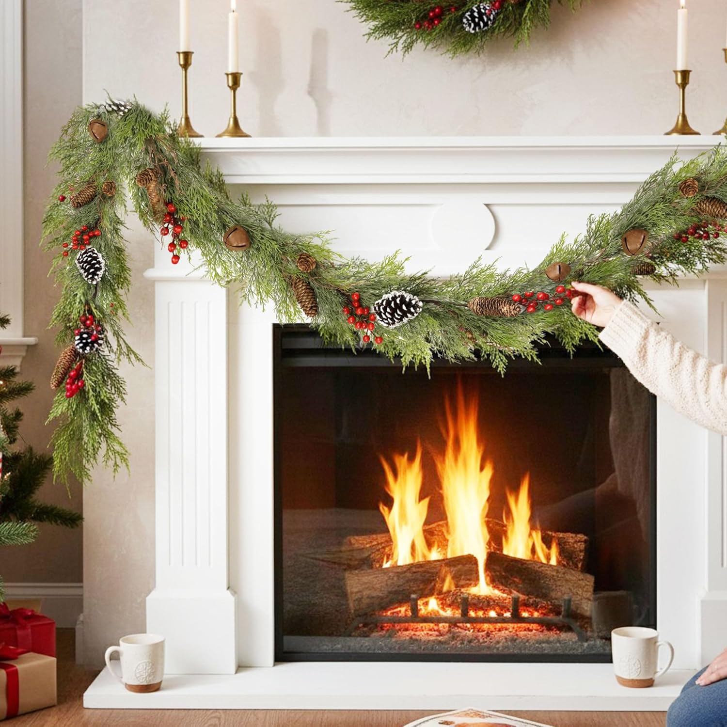 6FT Christmas Cedar Garland with Lights,Artificial Realistic Battery Operated Green Garland Christmas Decorations for Home Mantel Stairs Railing Dining Table Winter Decor