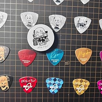 Amazon | ぼっちざろっく ギター ピック エレキギター 5枚入り 収納