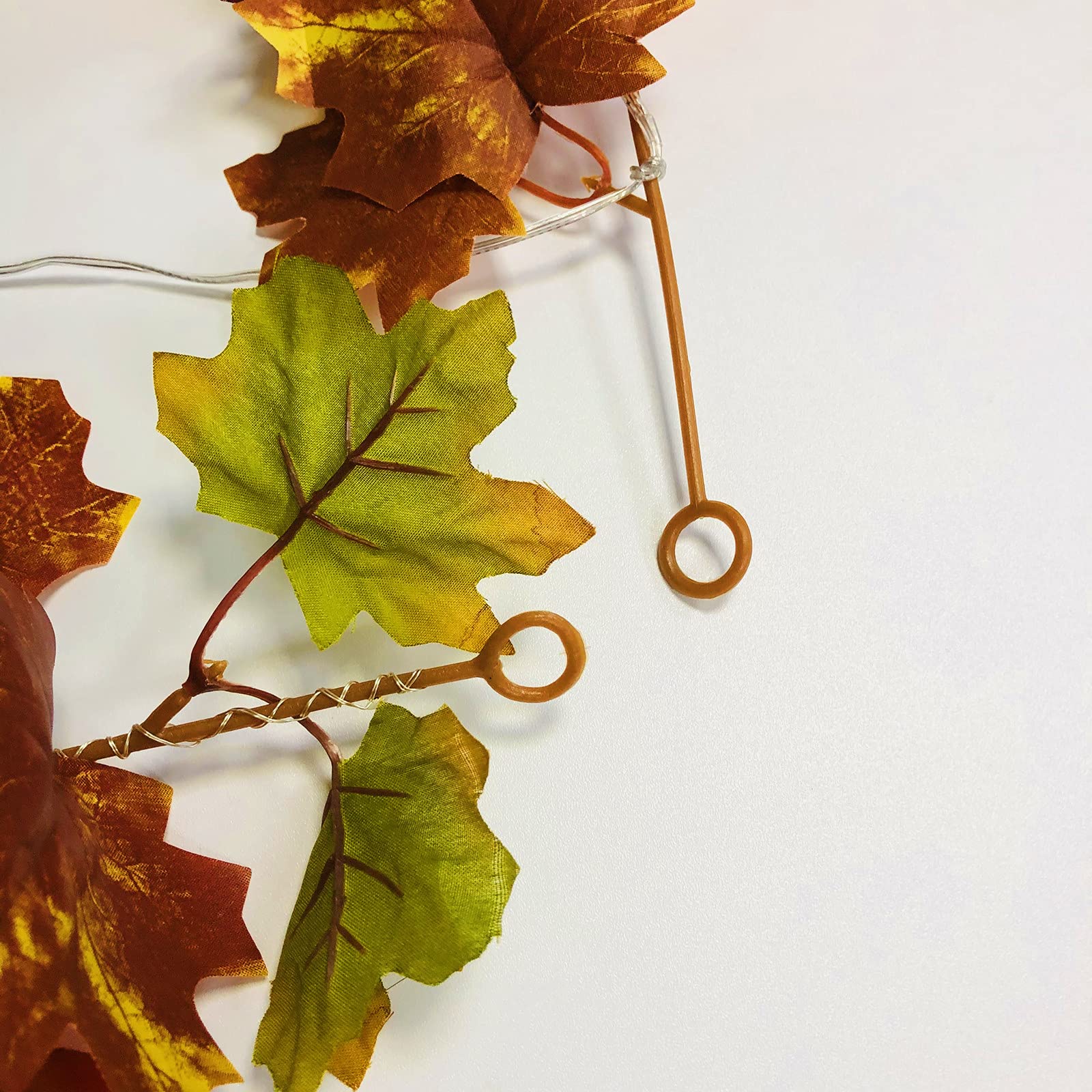 Ghirlanda di Edera Artificiale Foglia d'acero di Eucalipto Begonia Viti d'uva Piante Verdi Appese Piante di Vite di Anguria Finte con LED Luce di Stringa (Foglia d'acero autunnale, 5)