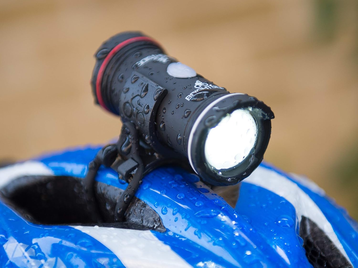 caschi per ciclisti pendolari