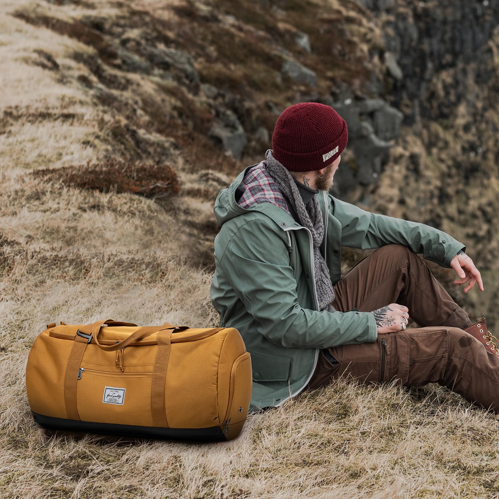 Sac de Voyage Homme 60L Moyen Sac de Sport Week-End avec Poche à Chaussures - Léger pour Randonnée, Camping ou Nuitée - Sac Polyvalent Homme Femme, Marron