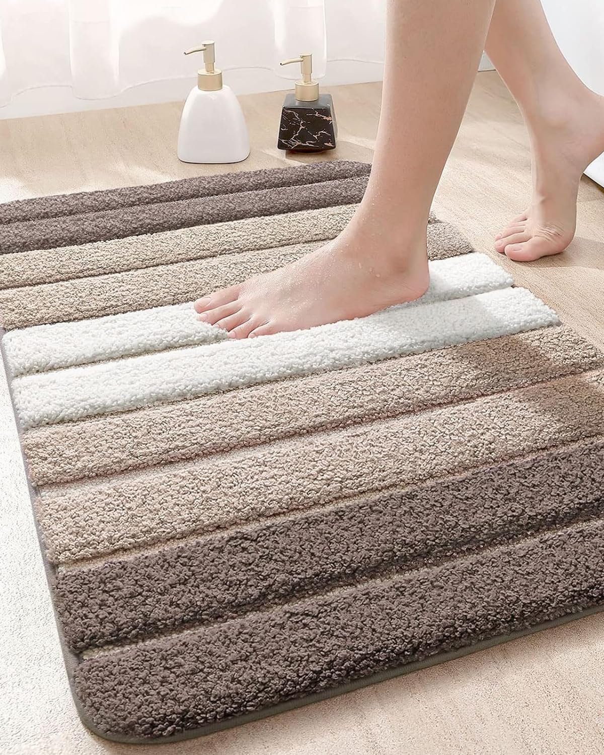 DEXI Bath Mats for Bathroom, 24x43 Absorbent Microfiber Bath Mat Quick Dry, Washable Bathroom Rugs with Non Slip Backing for Shower Floor, Light Brown