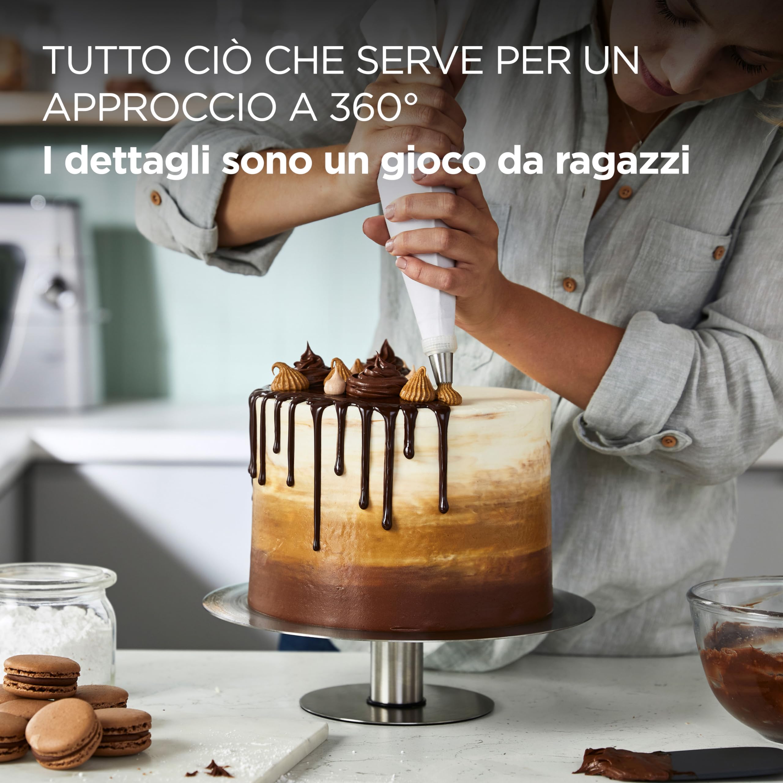 Kenwood KWSD100 Decorating Set di Pasticceria, Vassoio per Torte in Acciaio Inossidabile, Spatole, Sacca a Poche e Manicotto per Decorazione in Acciaio Inossidabile