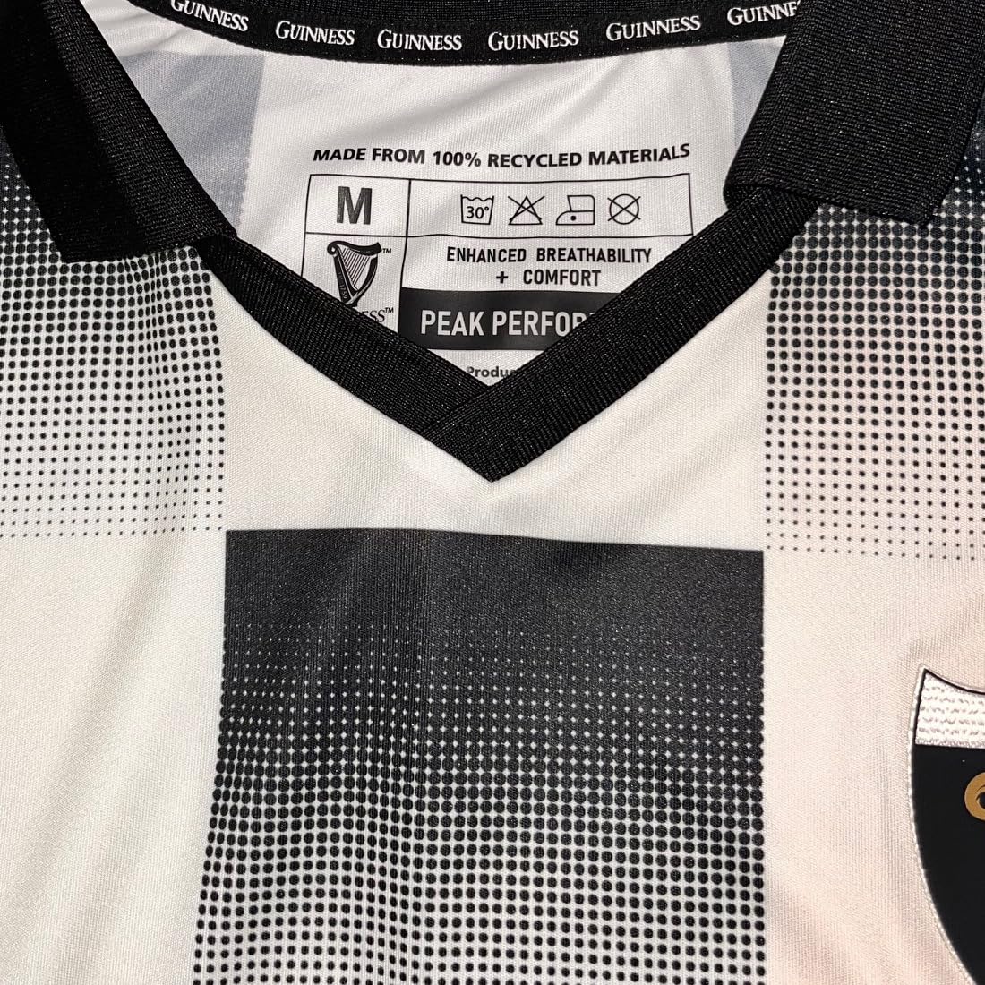 Guinness Retro-Performance-Sportshirt, kariert, Schwarz und Creme