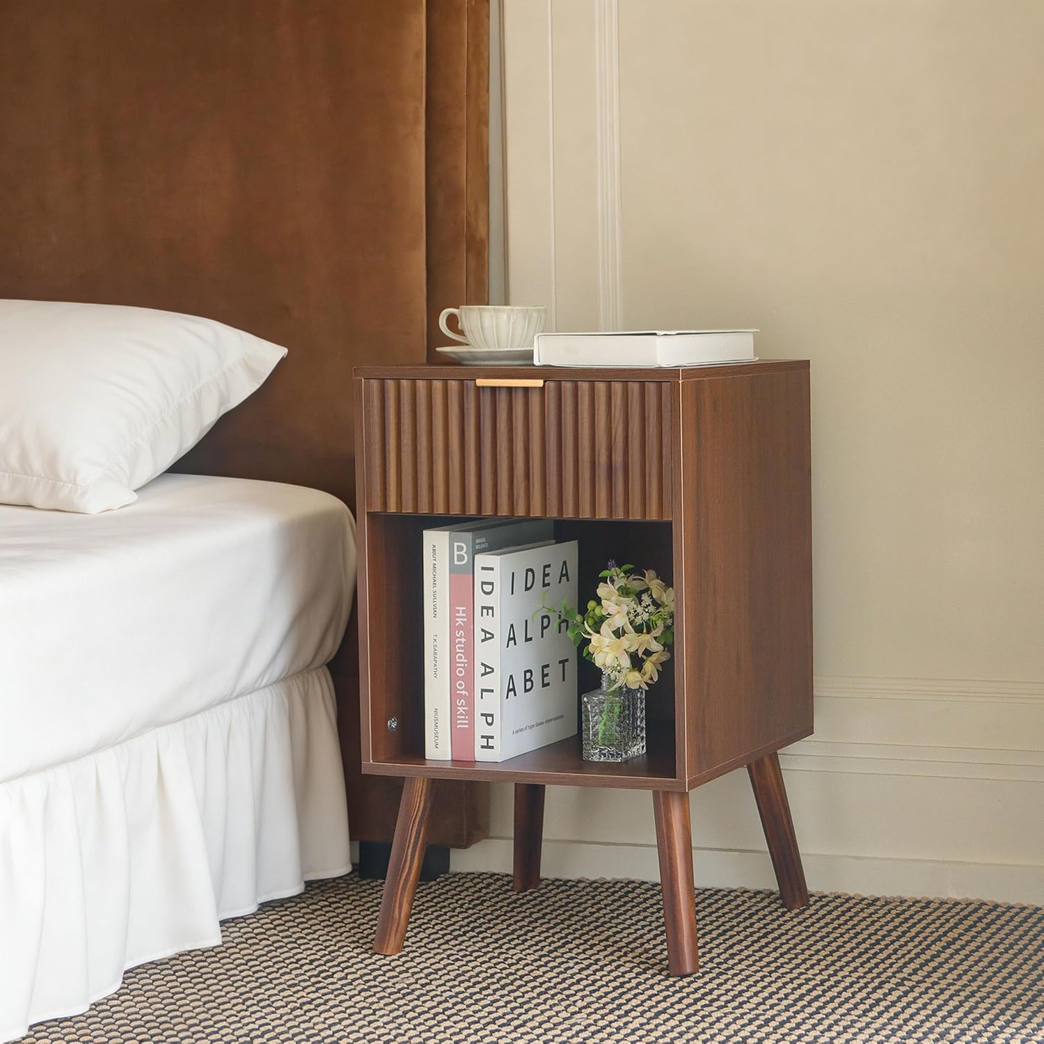 Fultyle Walnut Nightstand, Modern Night Stand with Fluted Drawer and Opening Storage, Wooden Bedside Table with Solid Wood Legs for Bedroom, Living Room, Office (Walnut Brown)