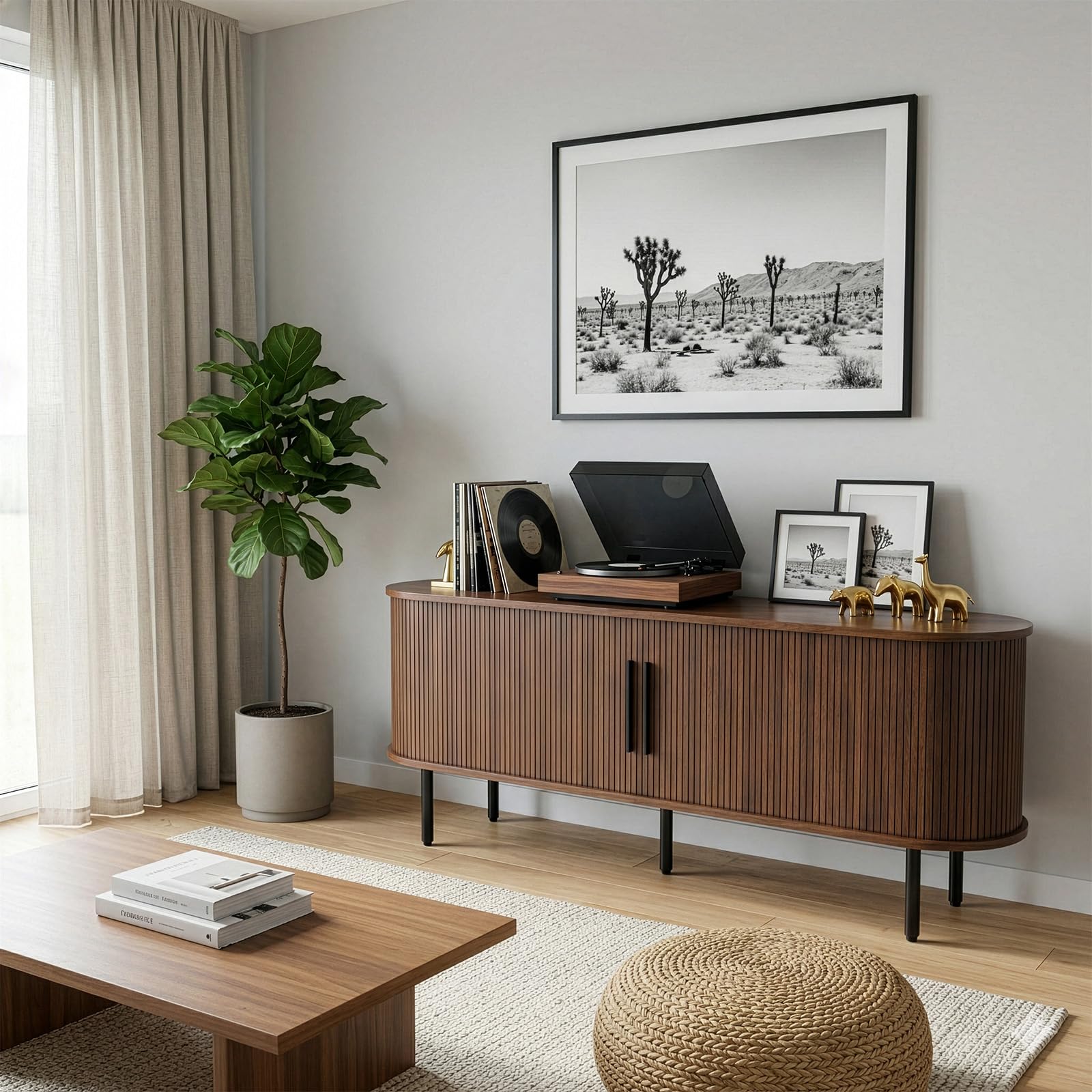 LEADZM Meuble TV avec 2 Portes Coulissantes Étagère Ajustable pour Salon et Chambre à Coucher, Style à lamelles Verticales, 147 x 35 x 58 cm (Noyer)