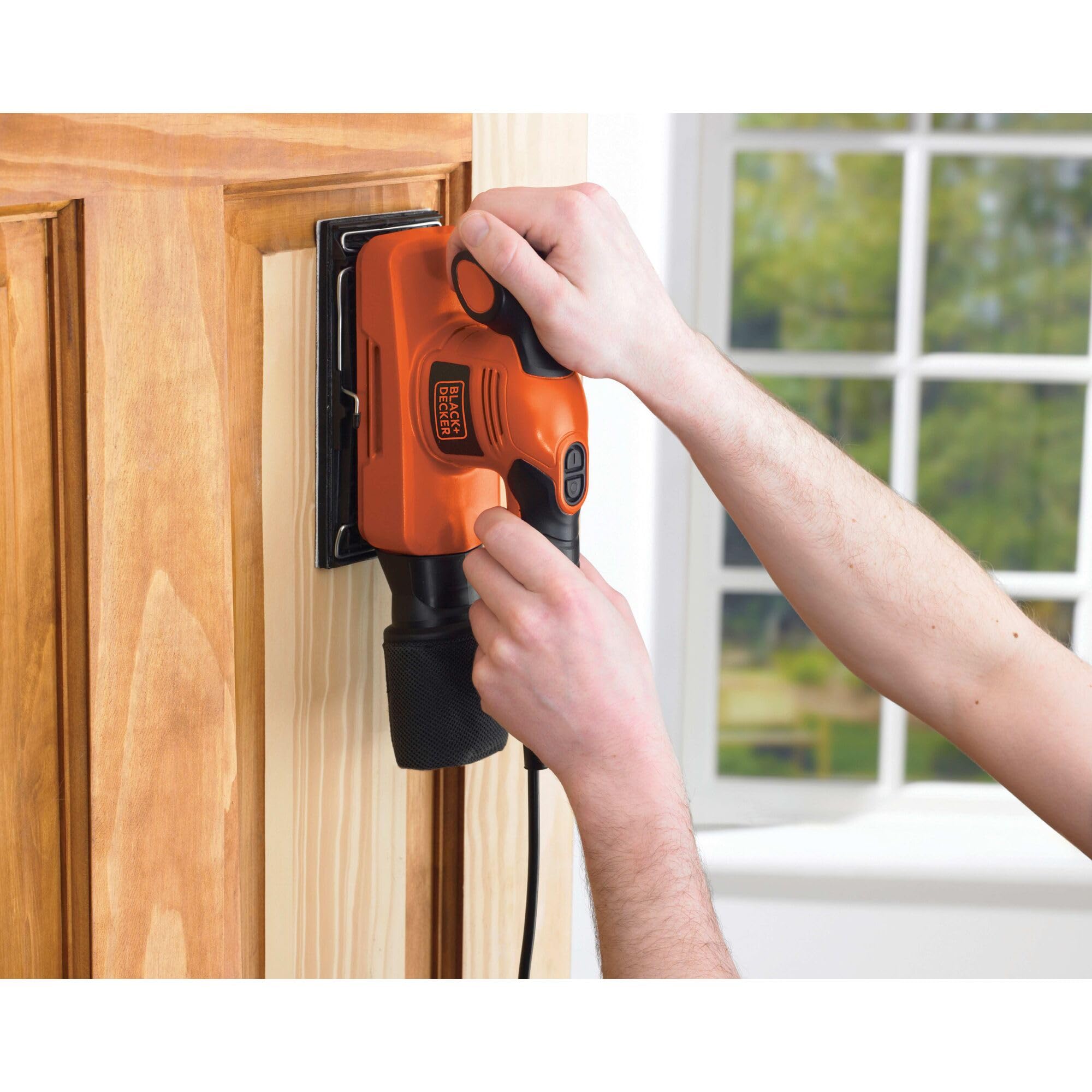BLACK+DECKER Levigatrice orbitale 240W da 1/3 di foglio. KA320EKA-QS