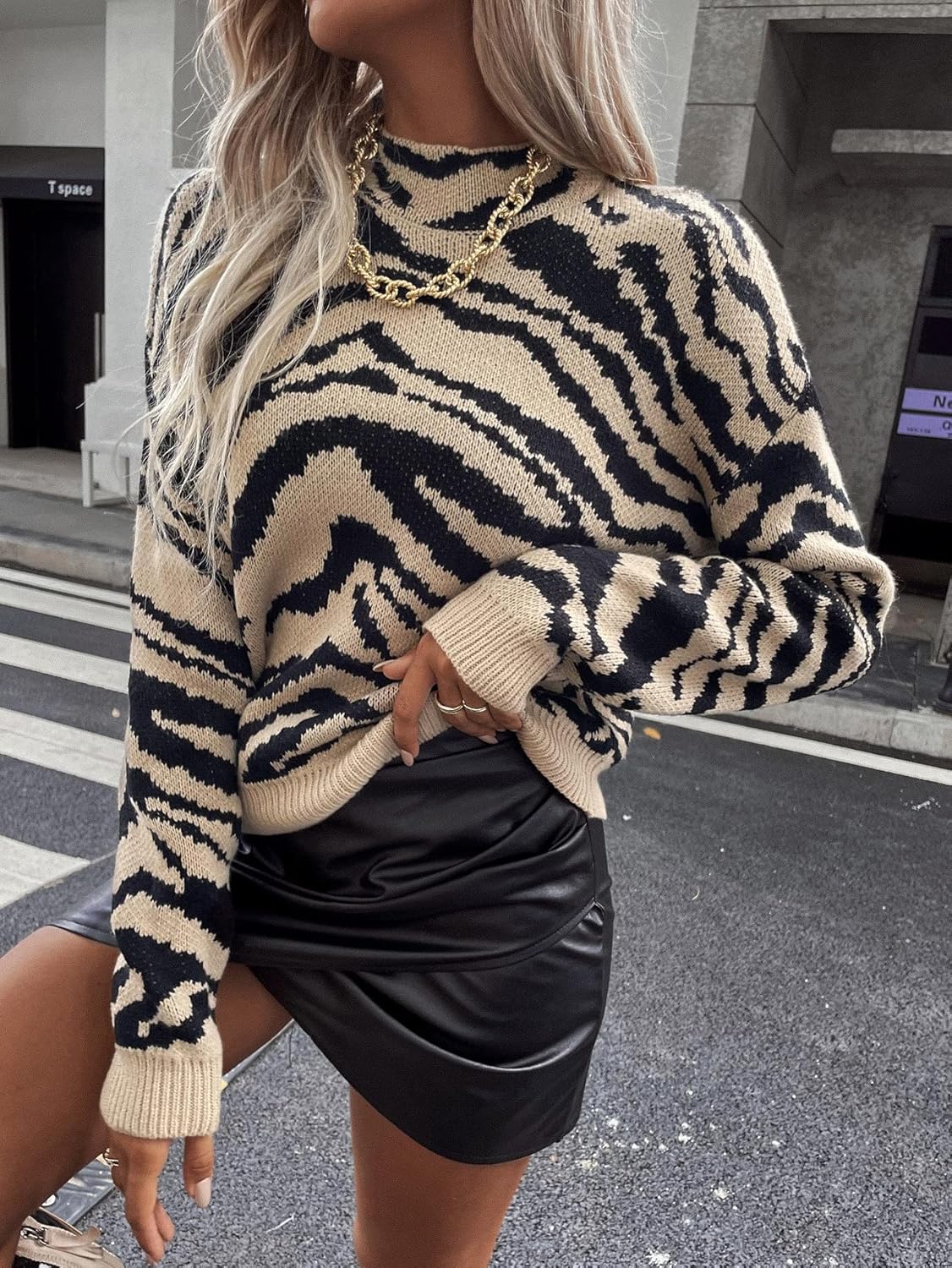 Women's Sweater Zebra Stripe Drop Shoulder Sweater Sweater for Women (Color : Black and White, Size : Medium)